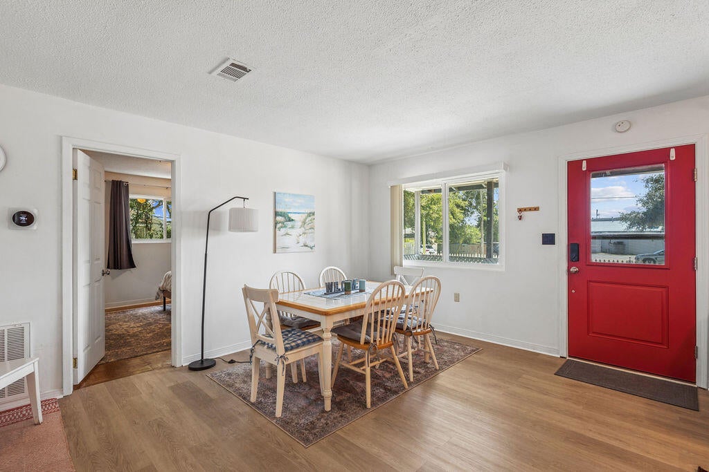 WEST NAVARRE - Residential