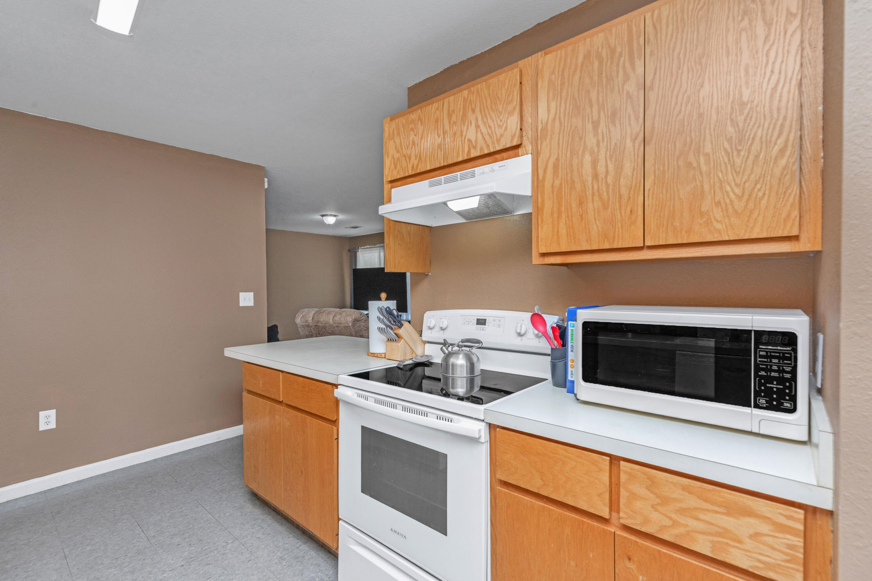 EDNEYS WEST HILL - Residential