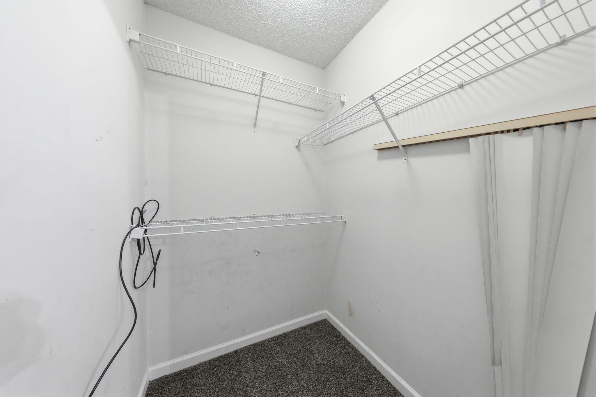 ROLLING PINES - Residential Lease