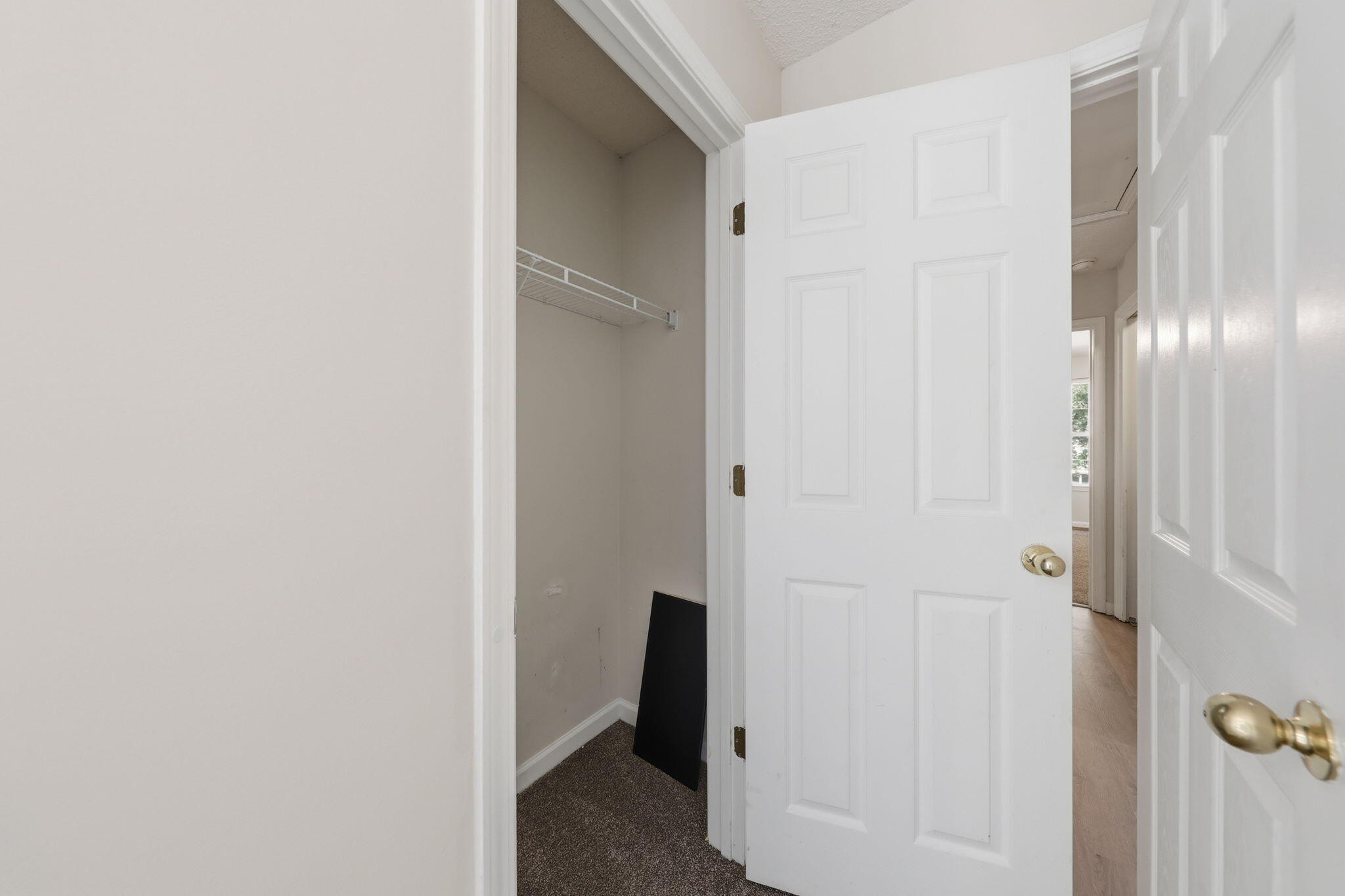ROLLING PINES - Residential Lease