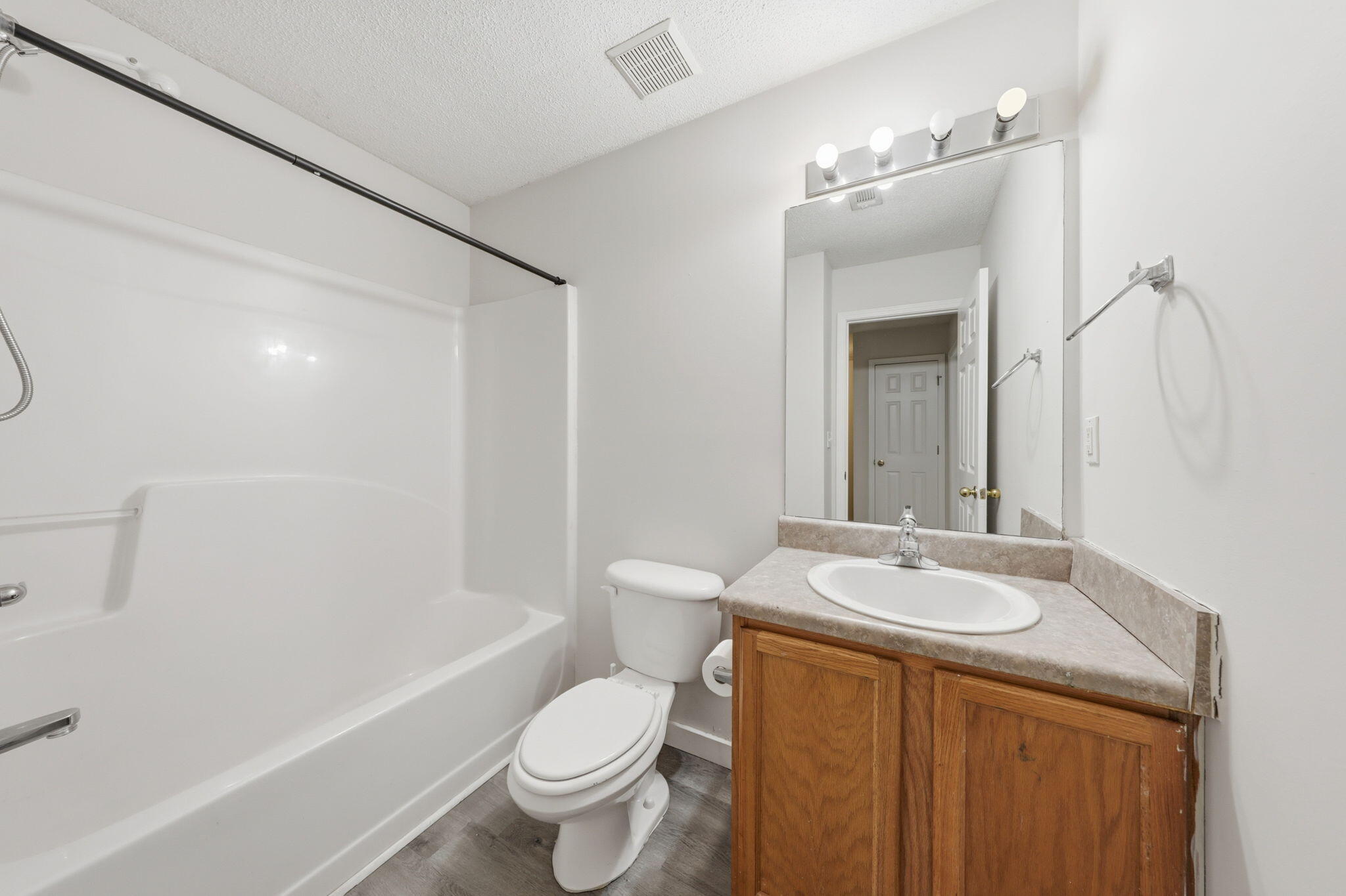 ROLLING PINES - Residential Lease