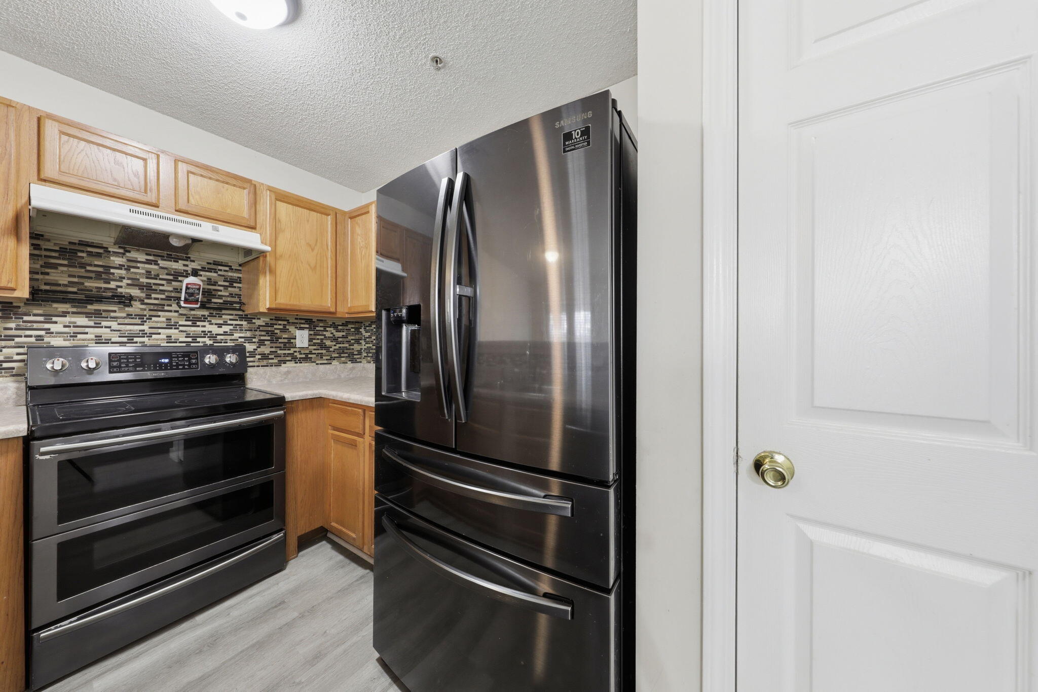 ROLLING PINES - Residential Lease