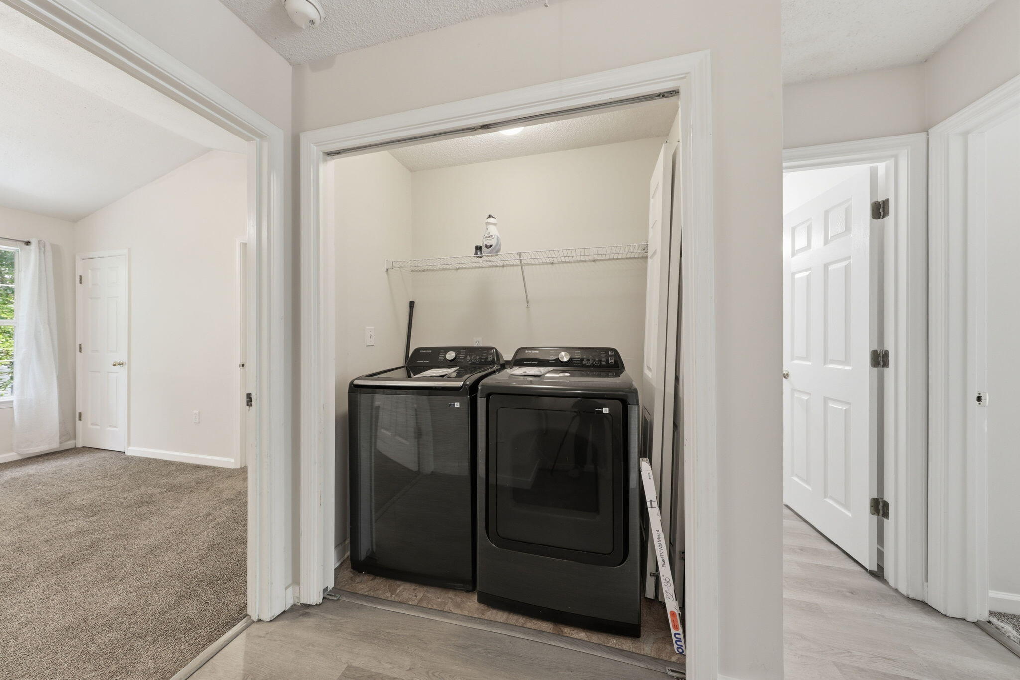 ROLLING PINES - Residential Lease