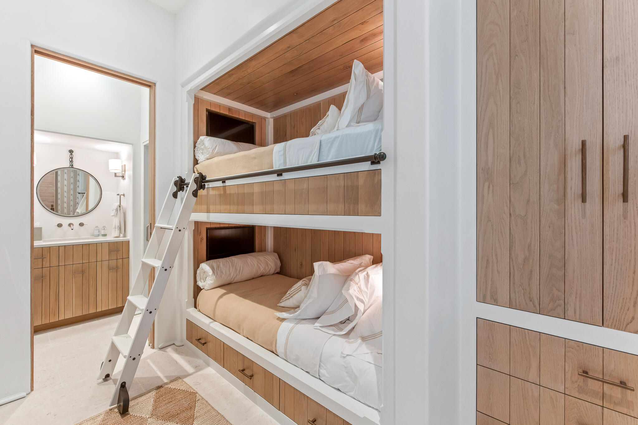 ALYS BEACH - Residential