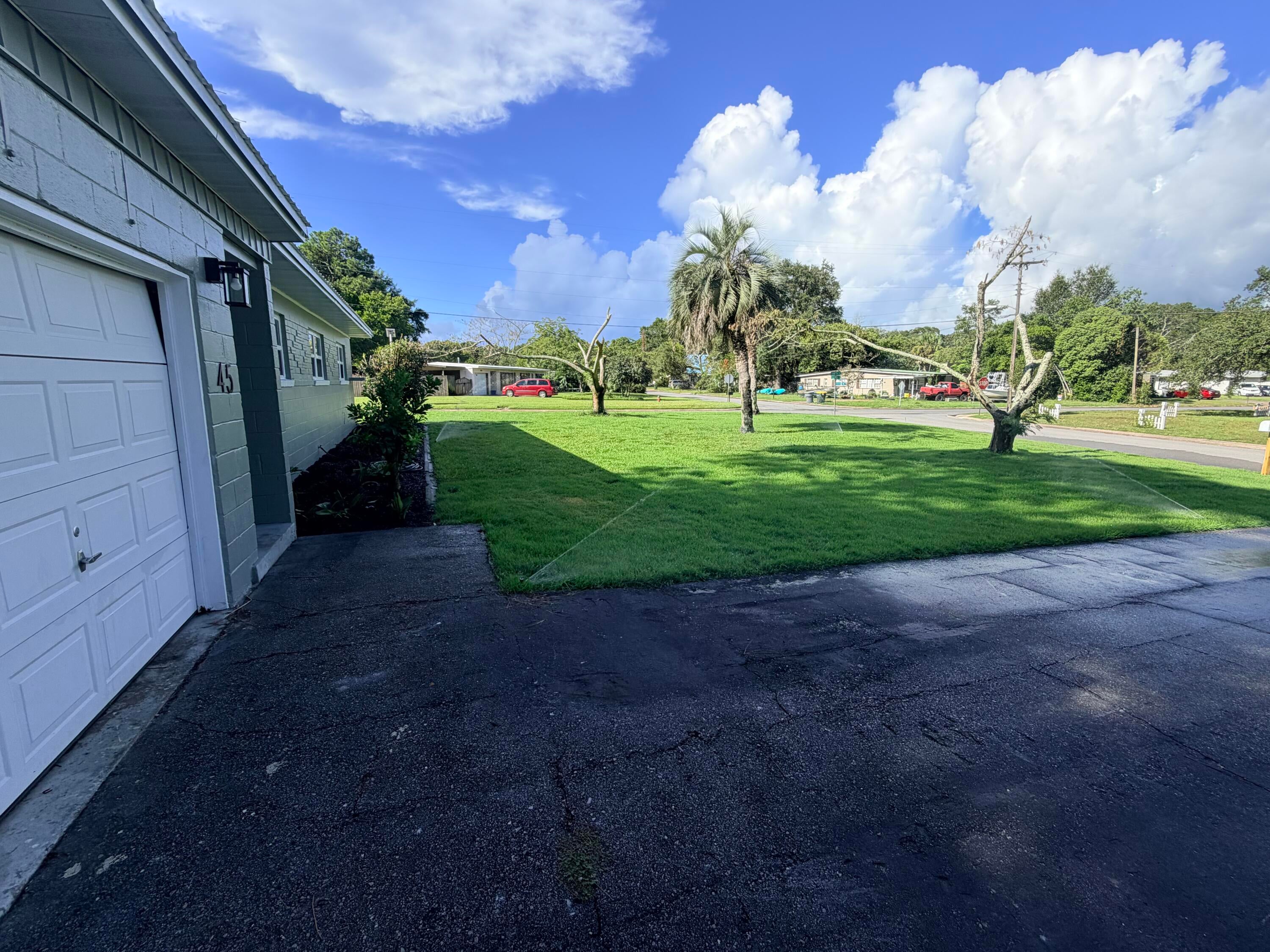 ELLIOTTS POINT - Residential Lease
