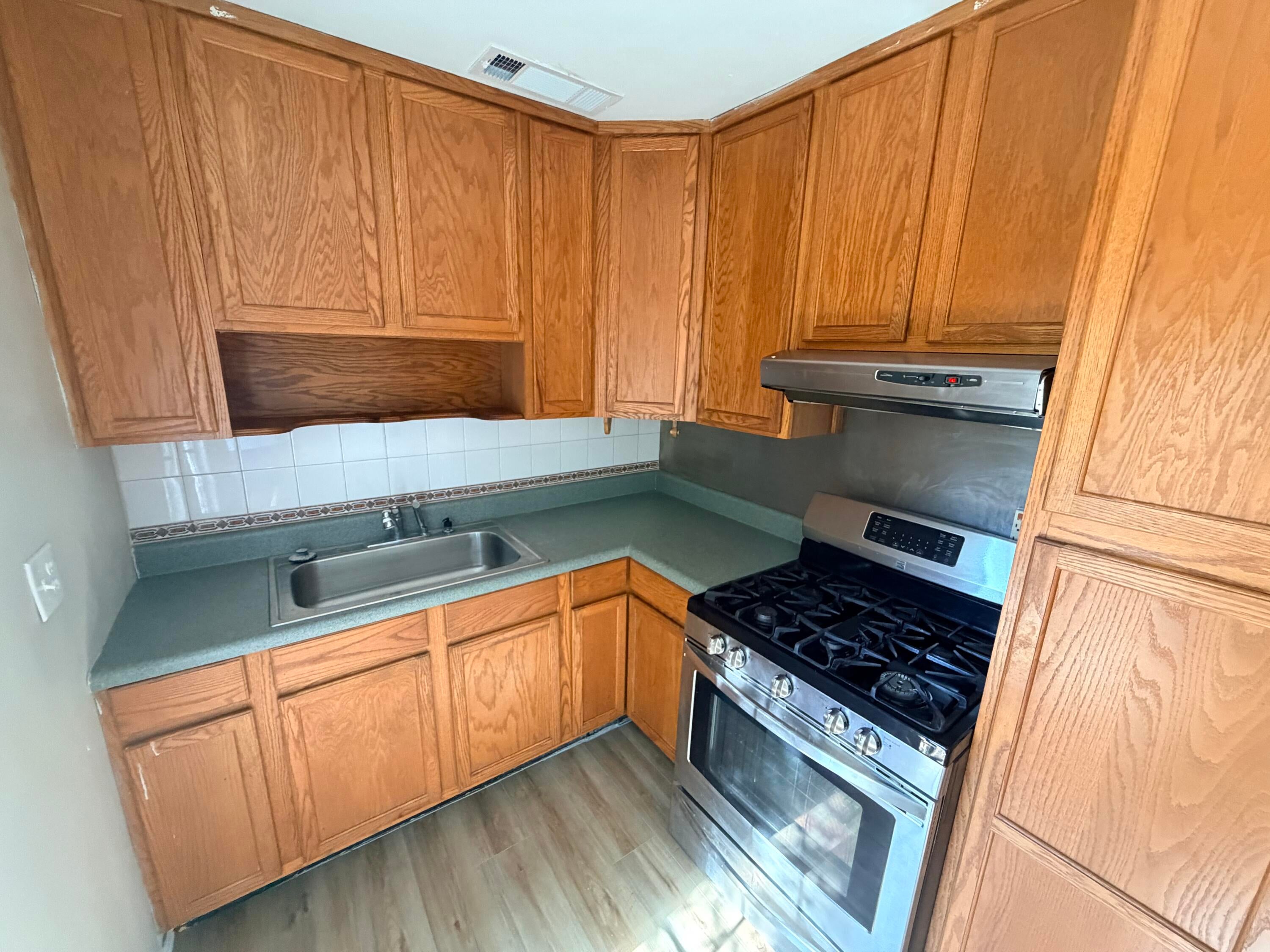 ELLIOTTS POINT - Residential Lease