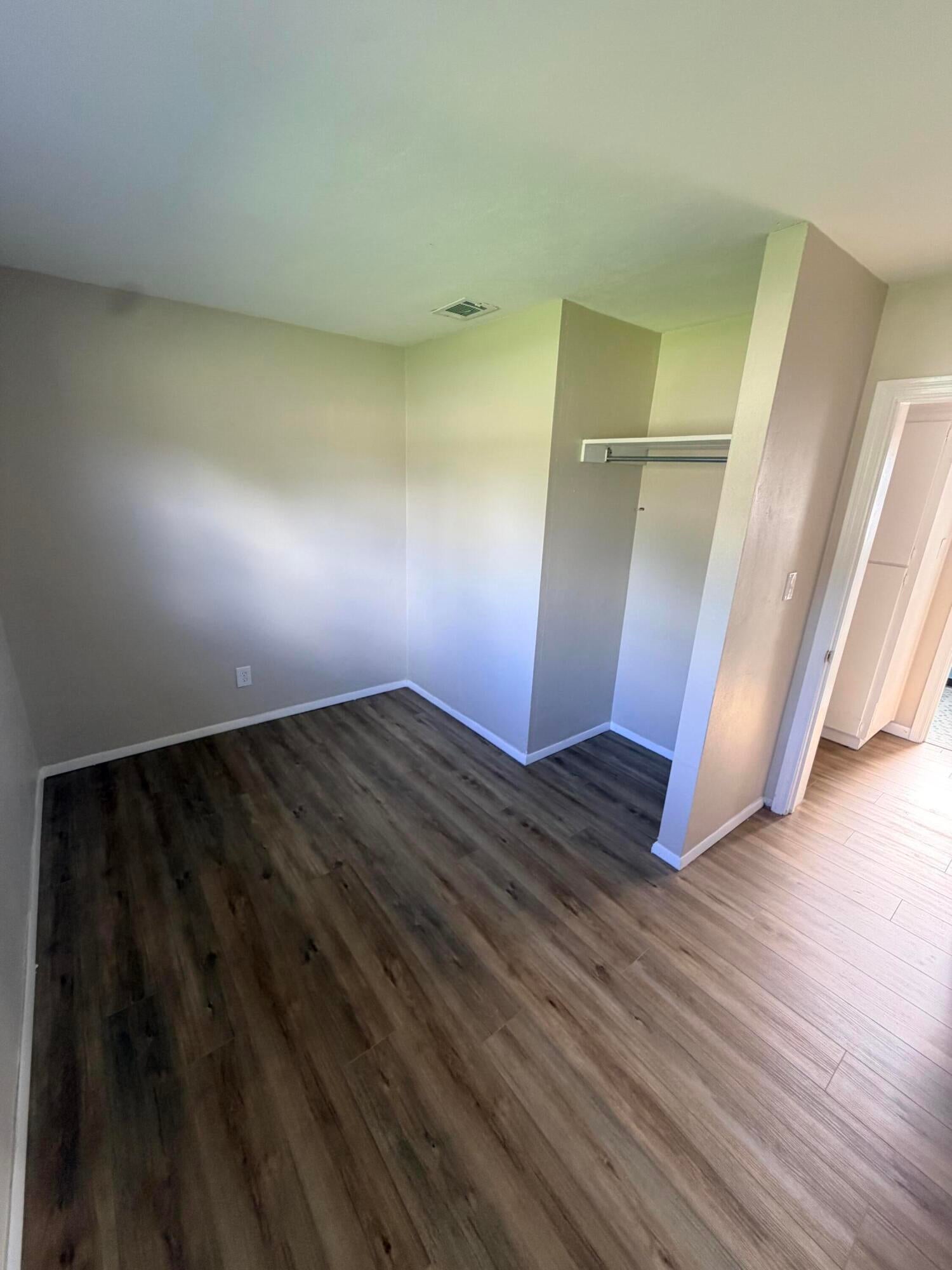 ELLIOTTS POINT - Residential Lease