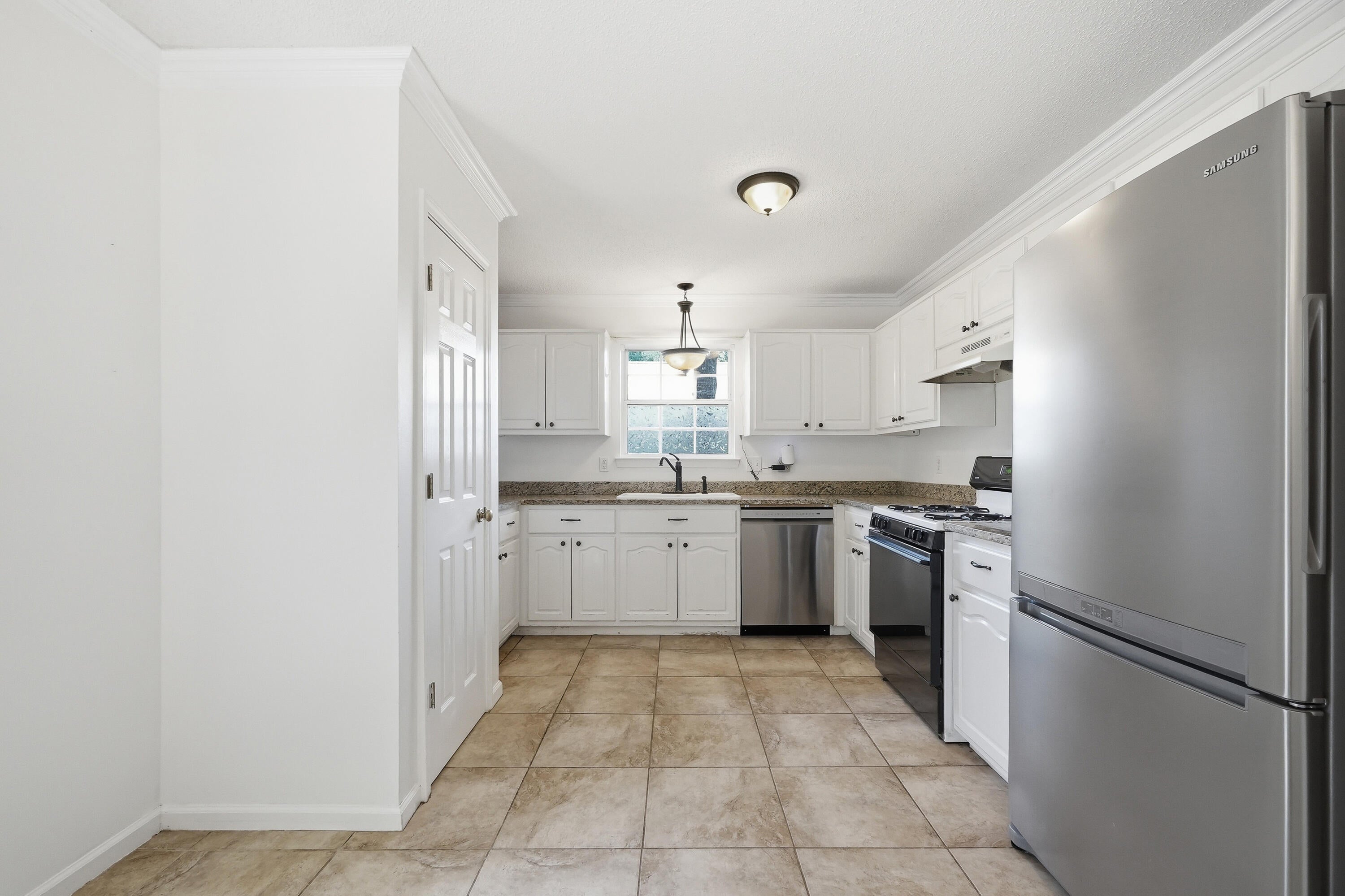 TIMBER WIND ESTATES - Residential Lease