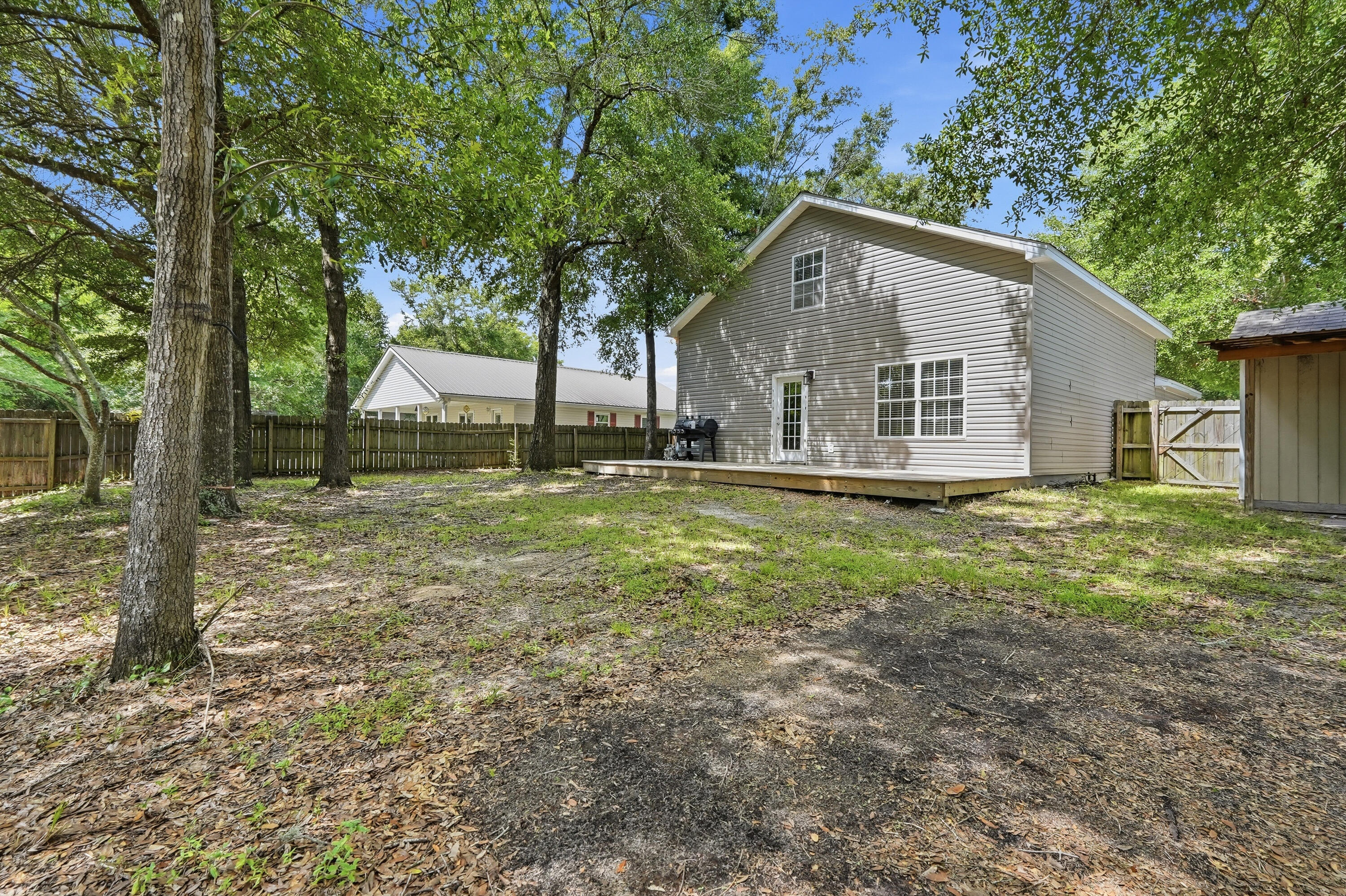 TIMBER WIND ESTATES - Residential Lease