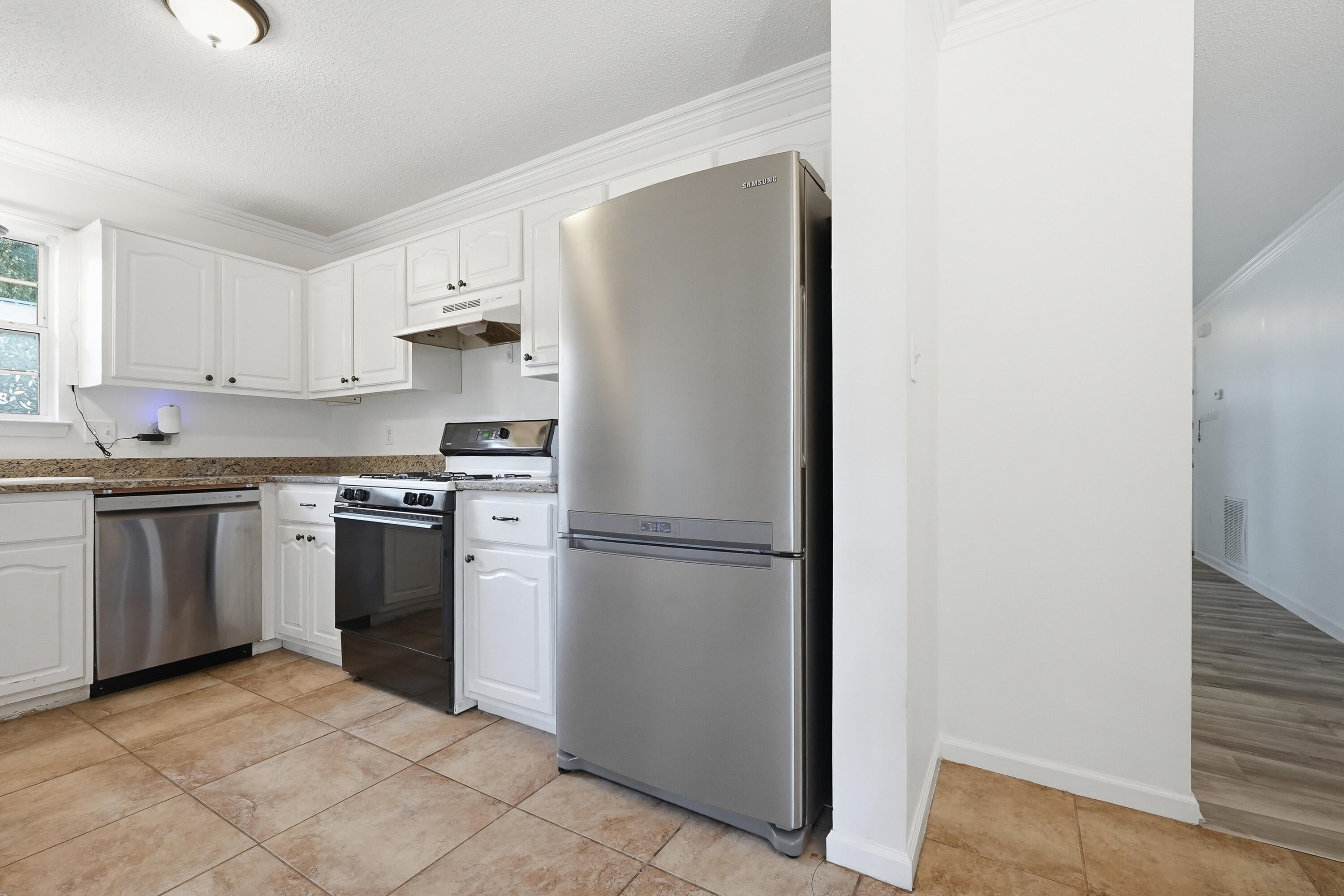 TIMBER WIND ESTATES - Residential Lease