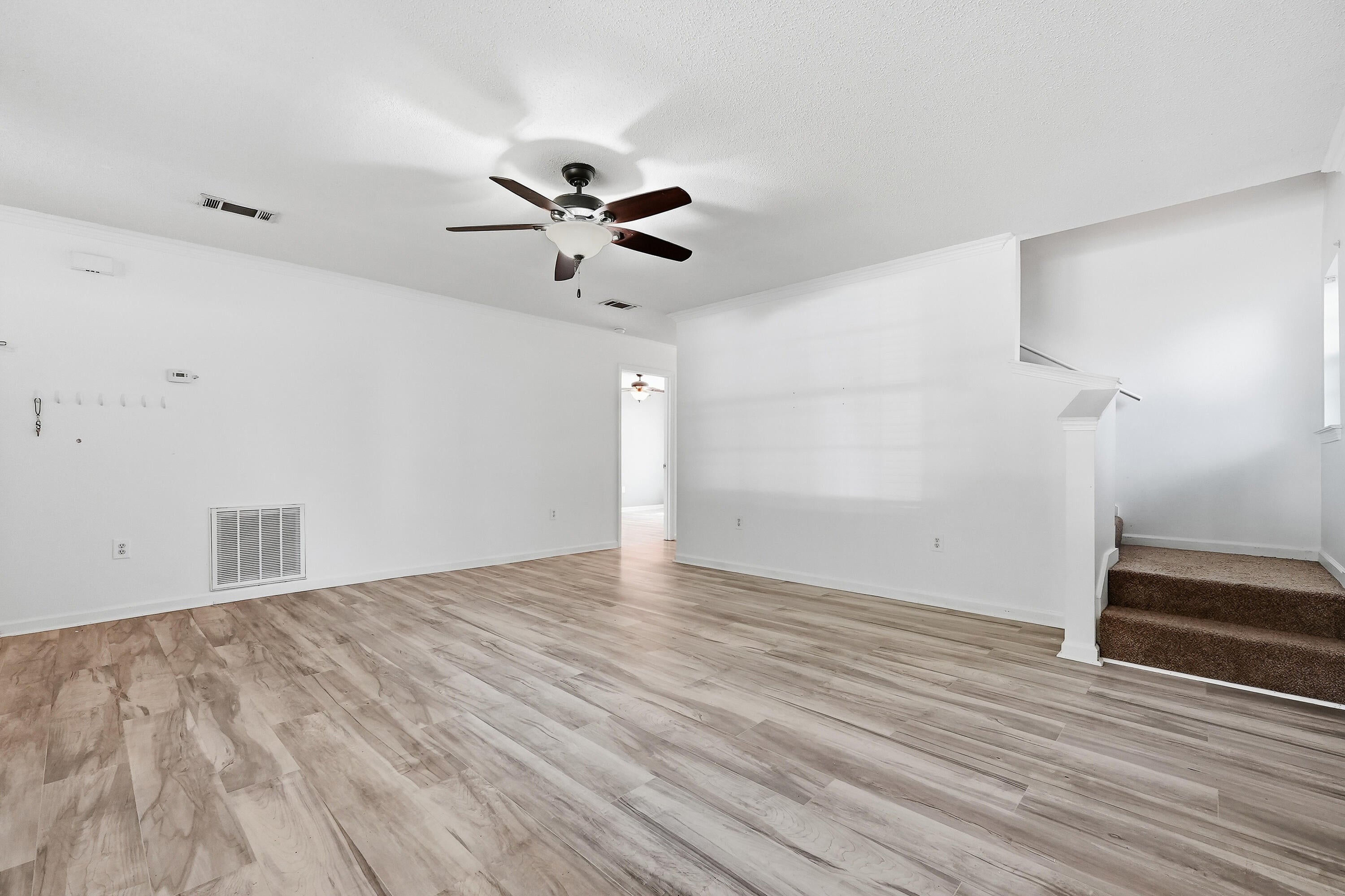 TIMBER WIND ESTATES - Residential Lease
