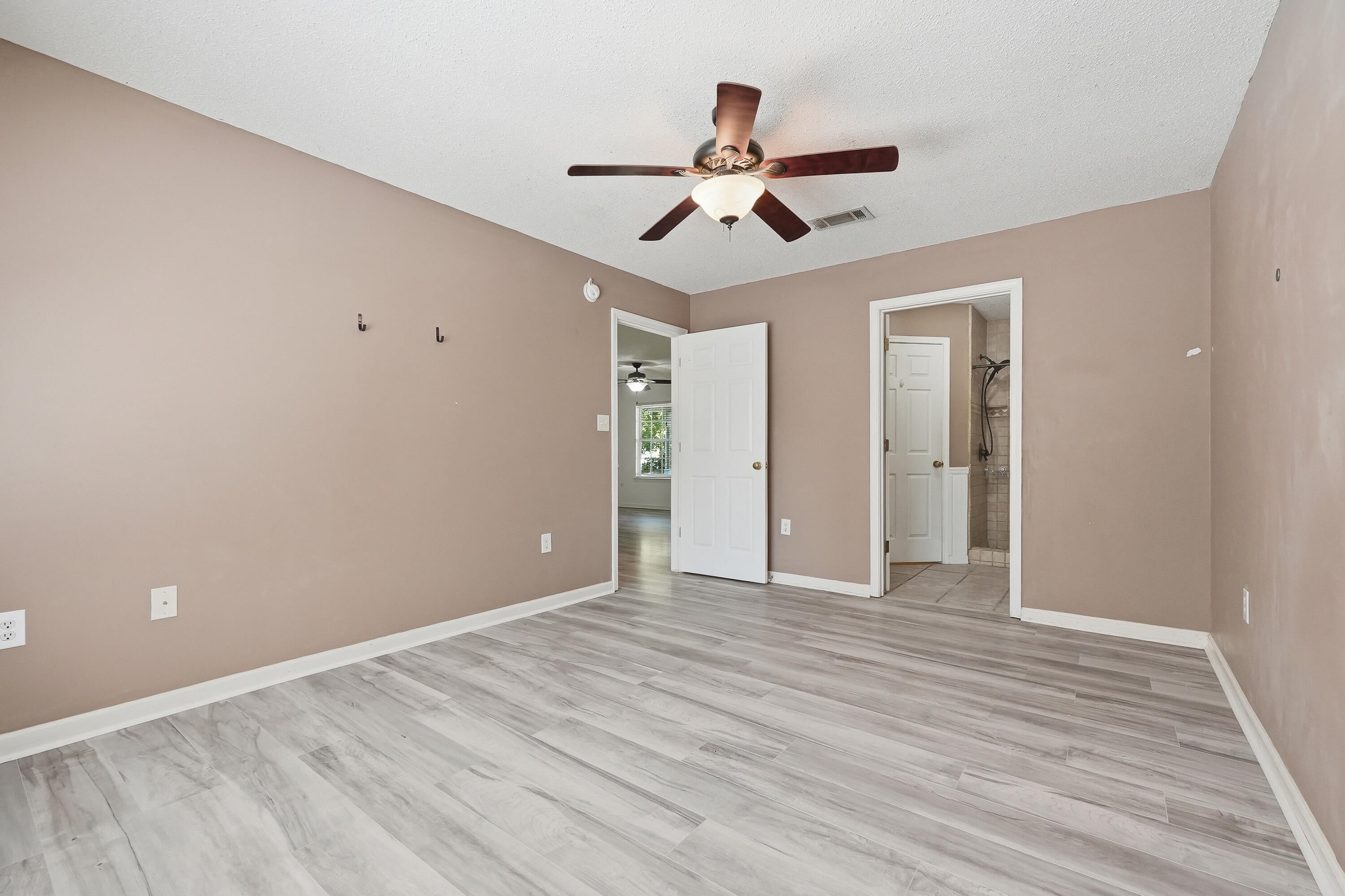 TIMBER WIND ESTATES - Residential Lease