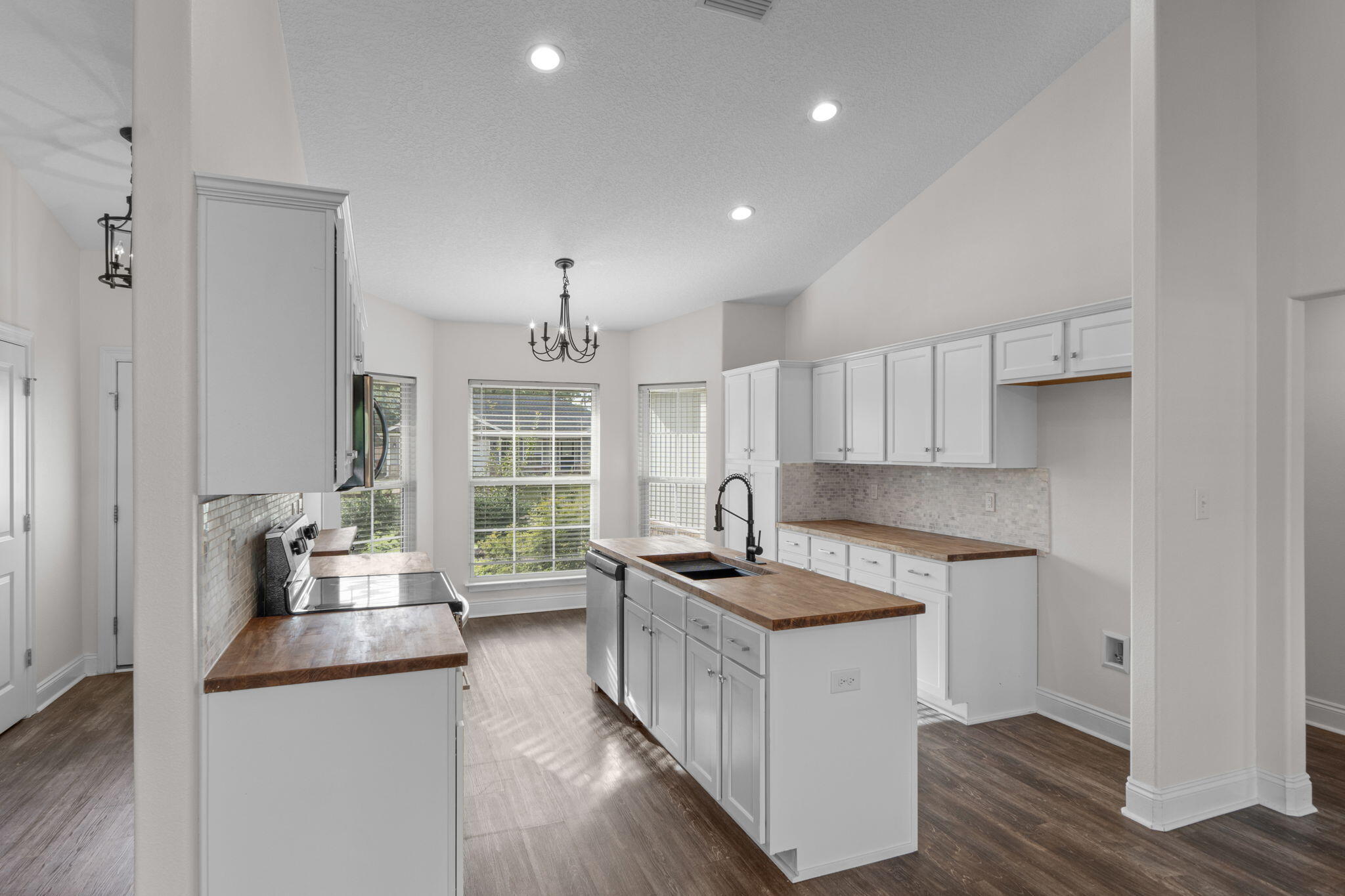 EAST BAY HEIGHTS - Residential