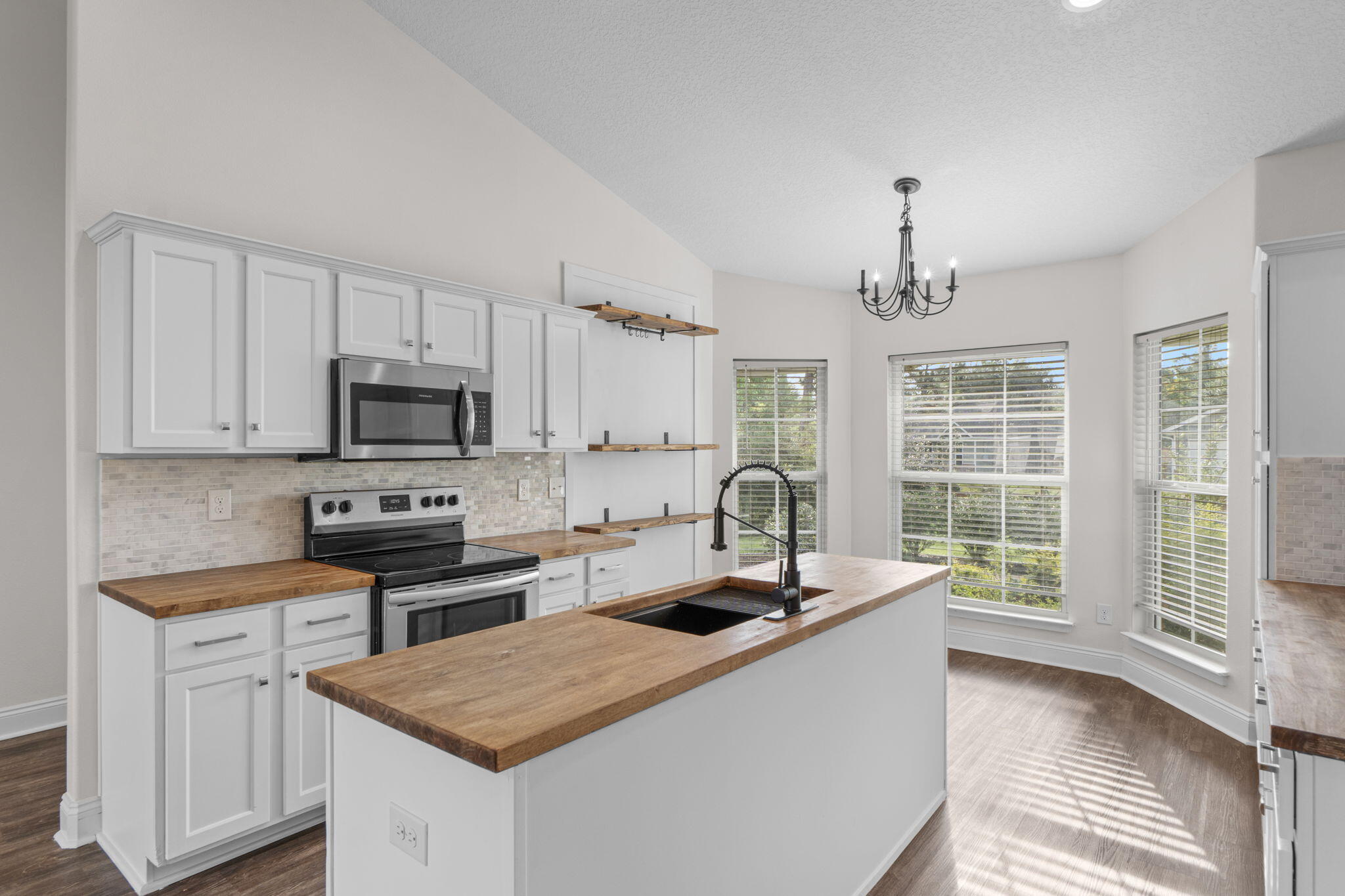 EAST BAY HEIGHTS - Residential