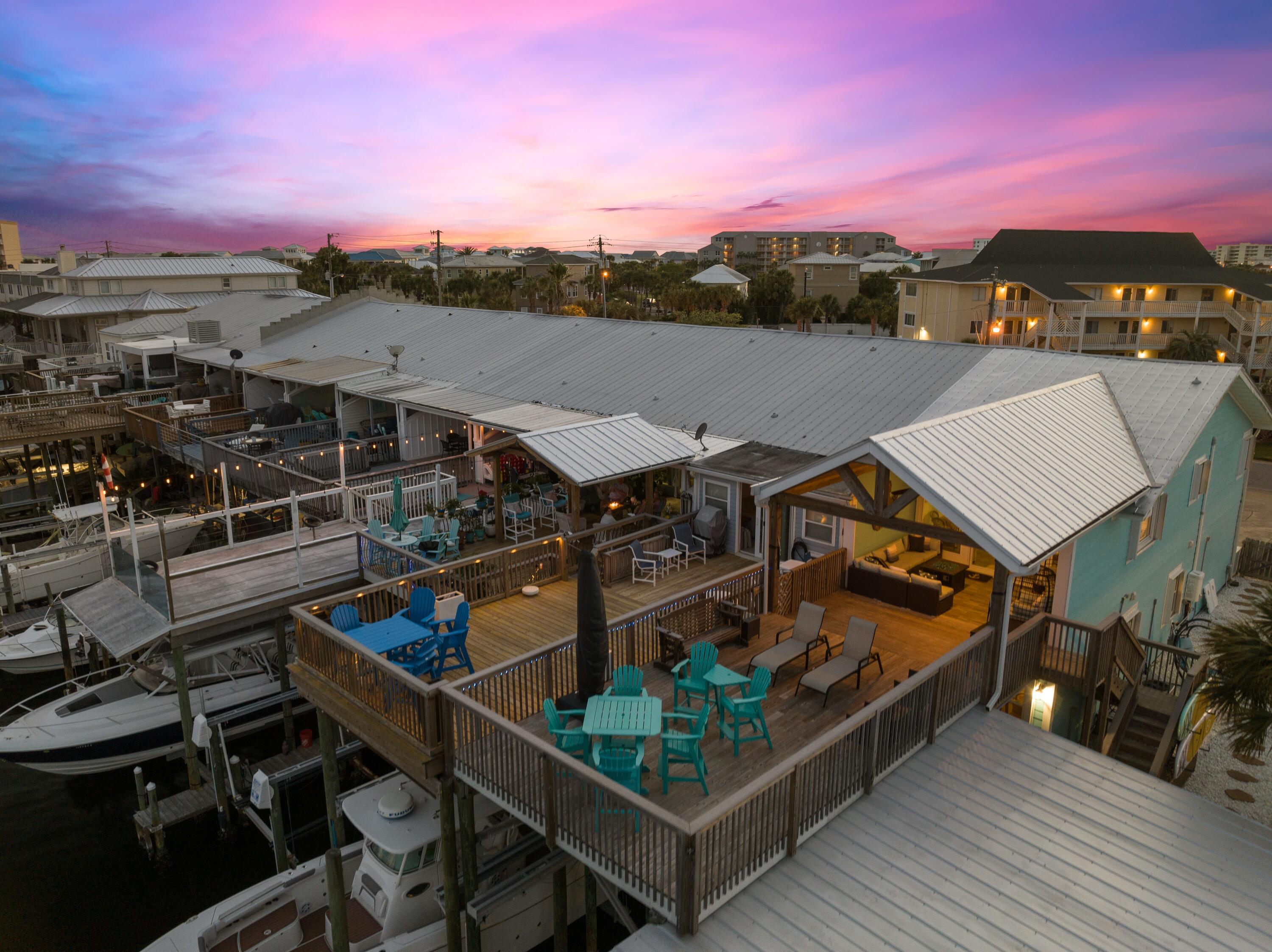 HOLIDAY ISLE - Residential