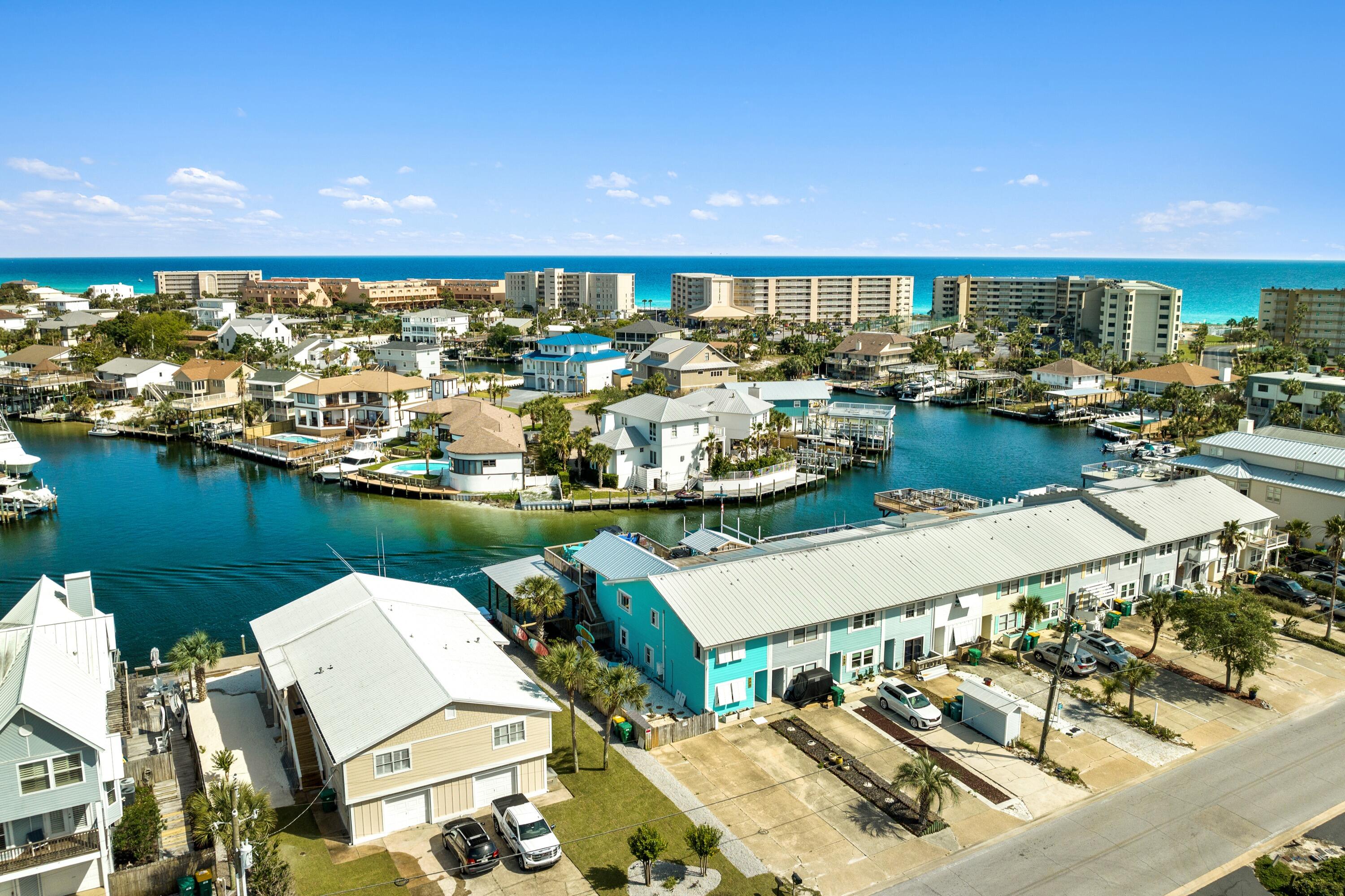 HOLIDAY ISLE - Residential