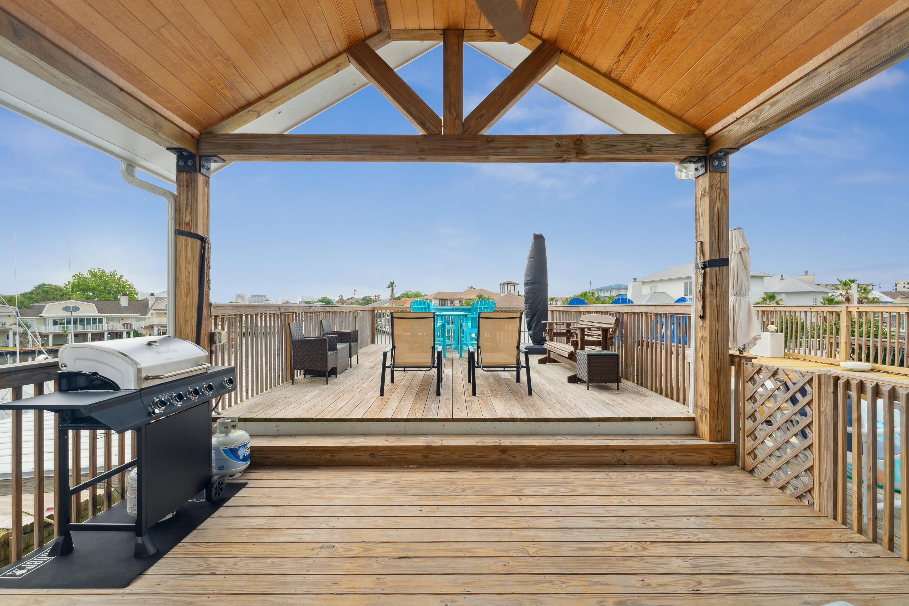 HOLIDAY ISLE - Residential