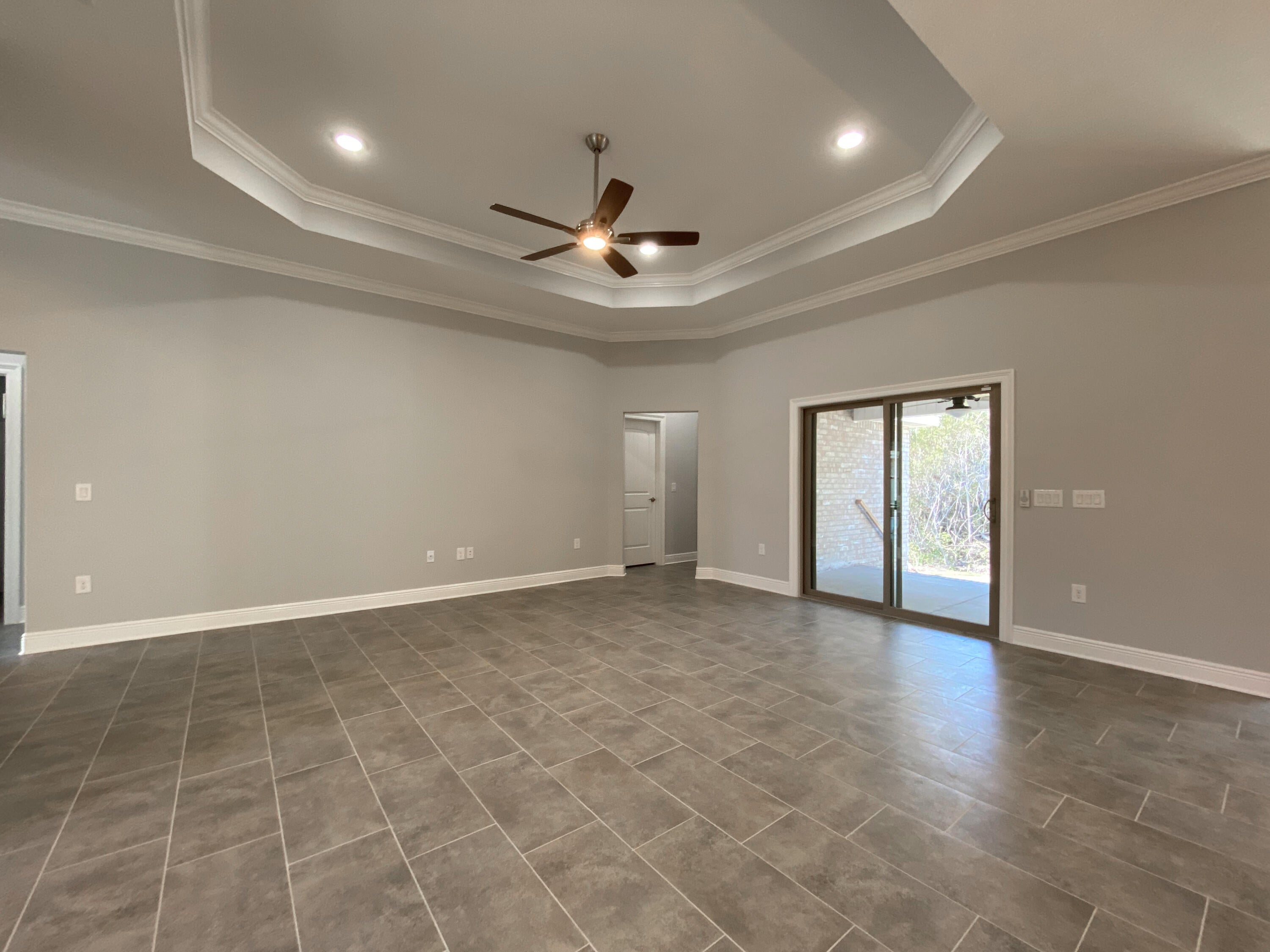 RIVERSIDE LANDING - Residential Lease