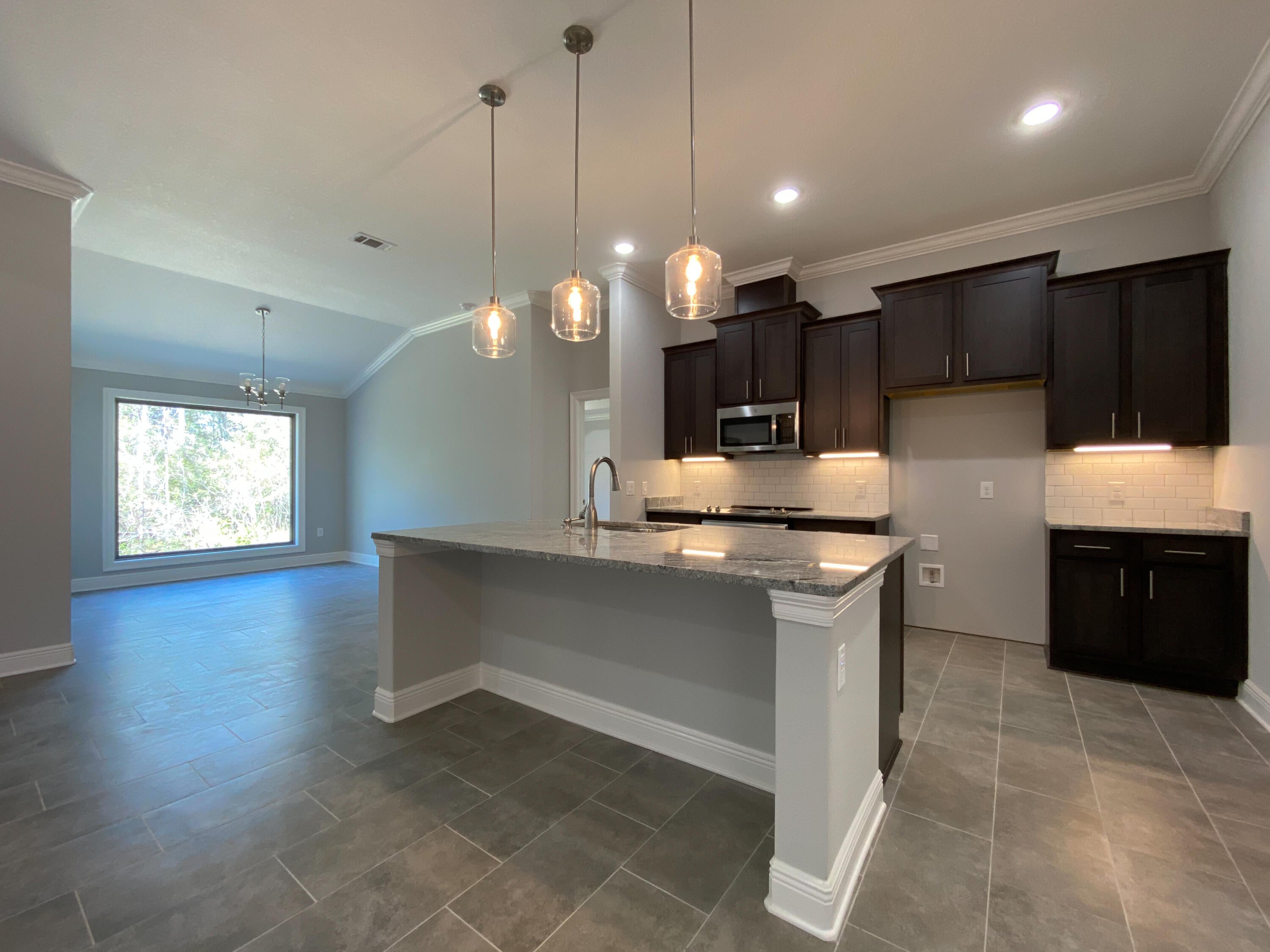 RIVERSIDE LANDING - Residential Lease