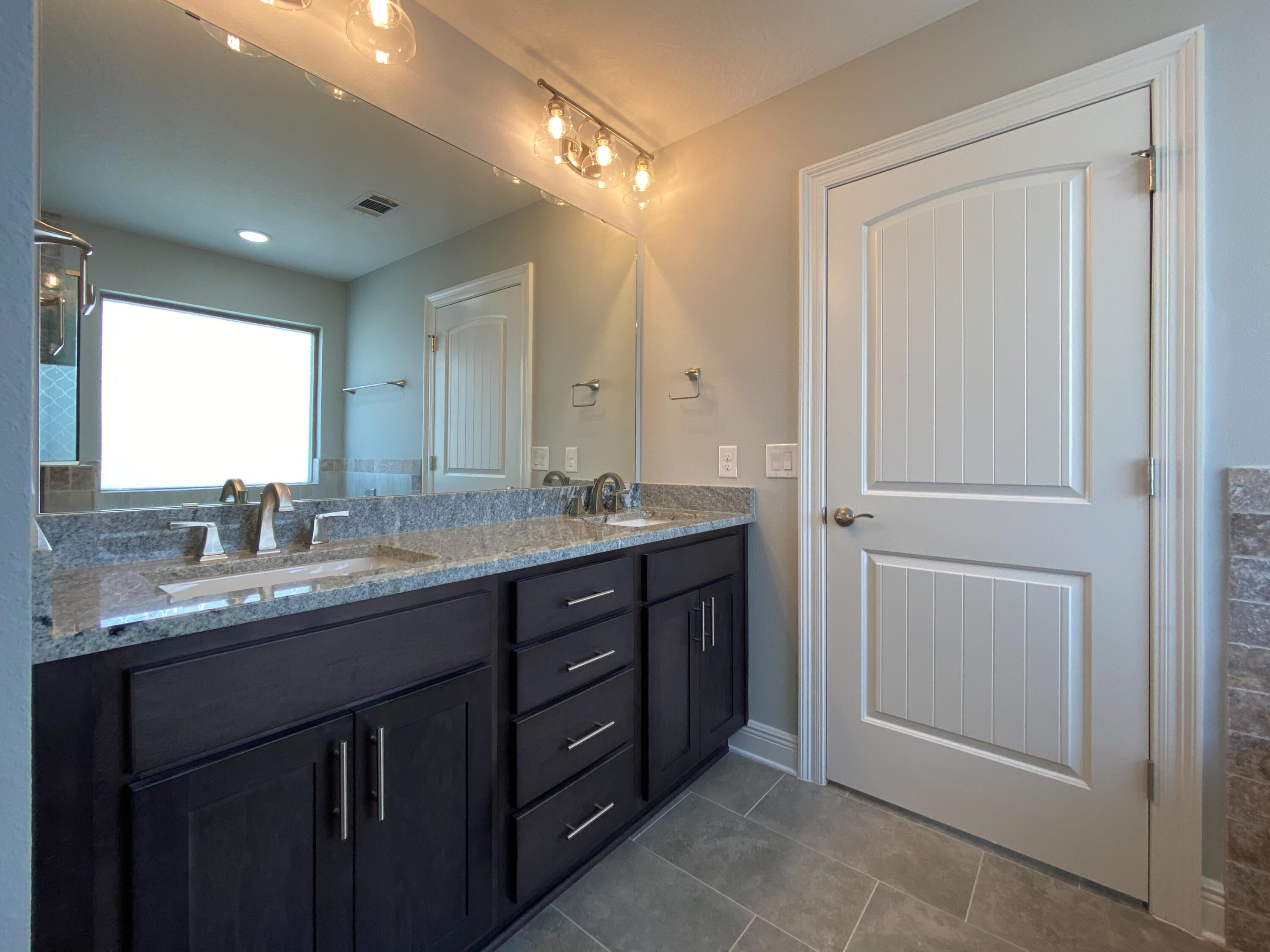 RIVERSIDE LANDING - Residential Lease