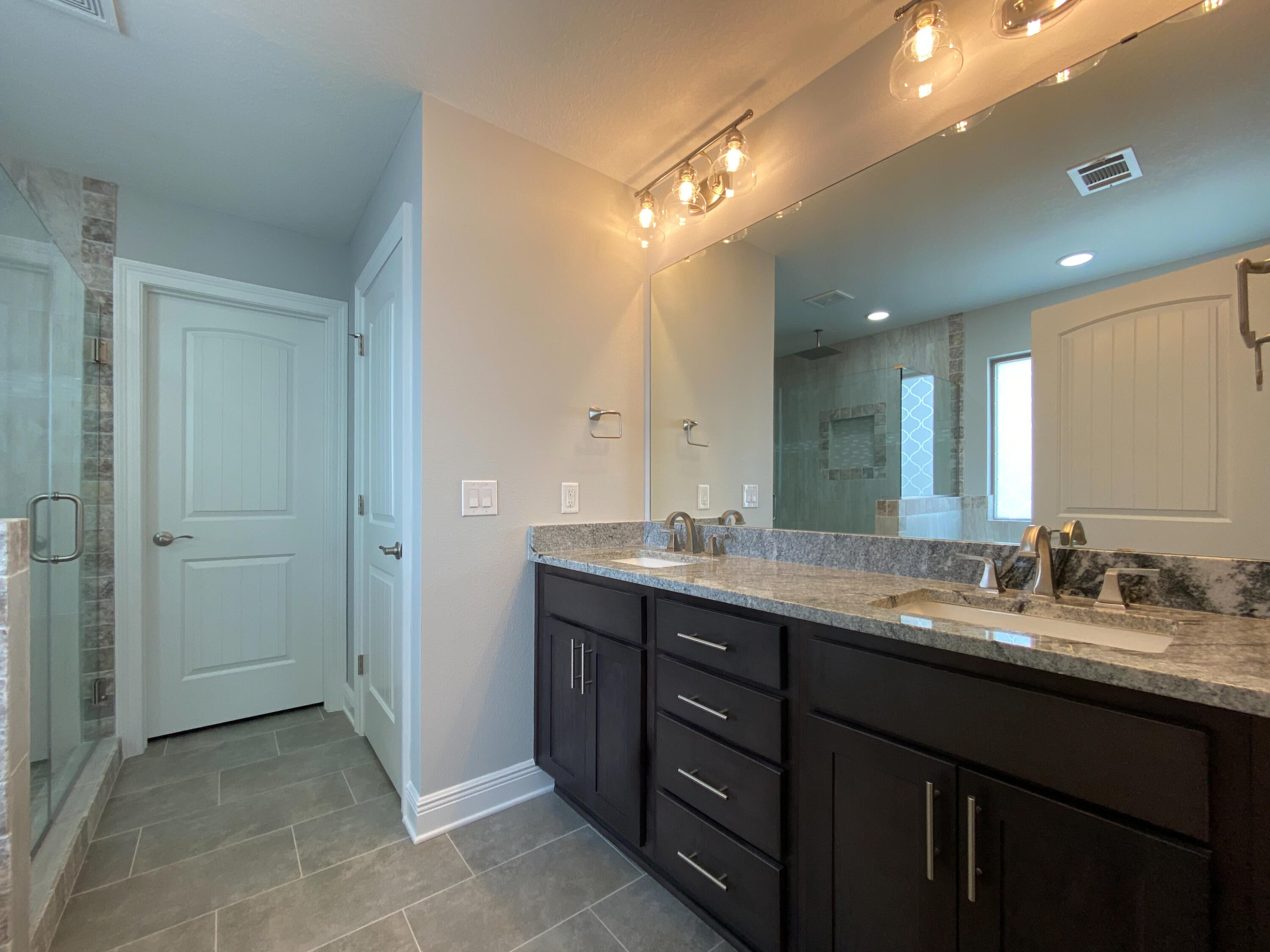 RIVERSIDE LANDING - Residential Lease