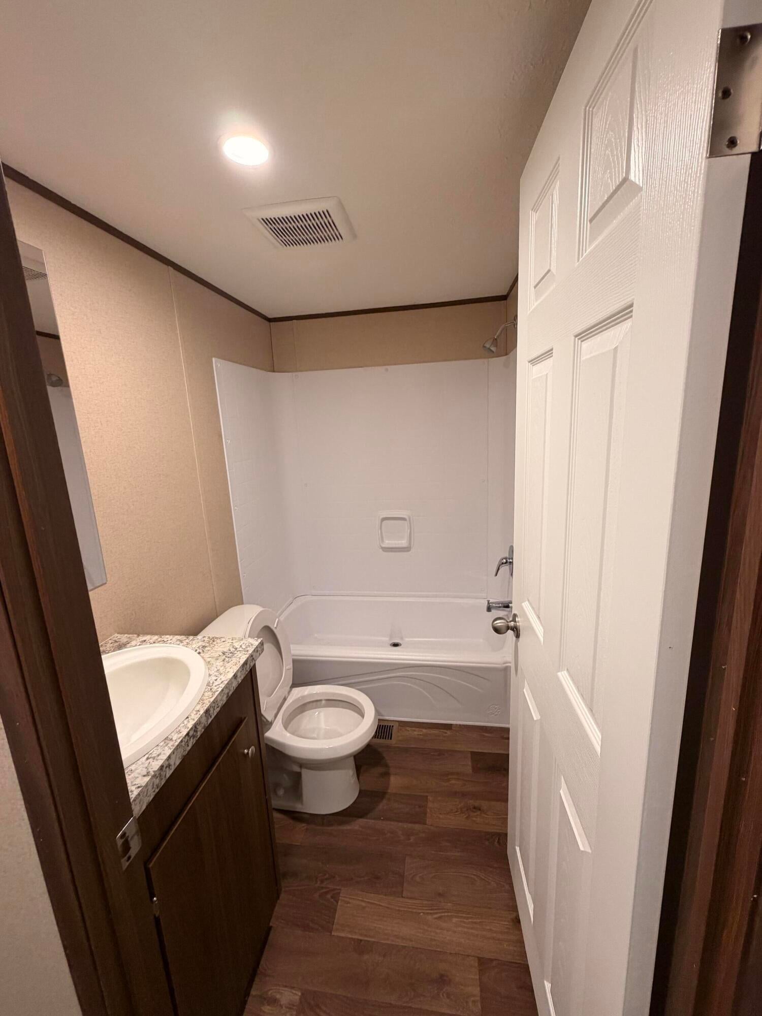 Magnolia Court - Residential Lease