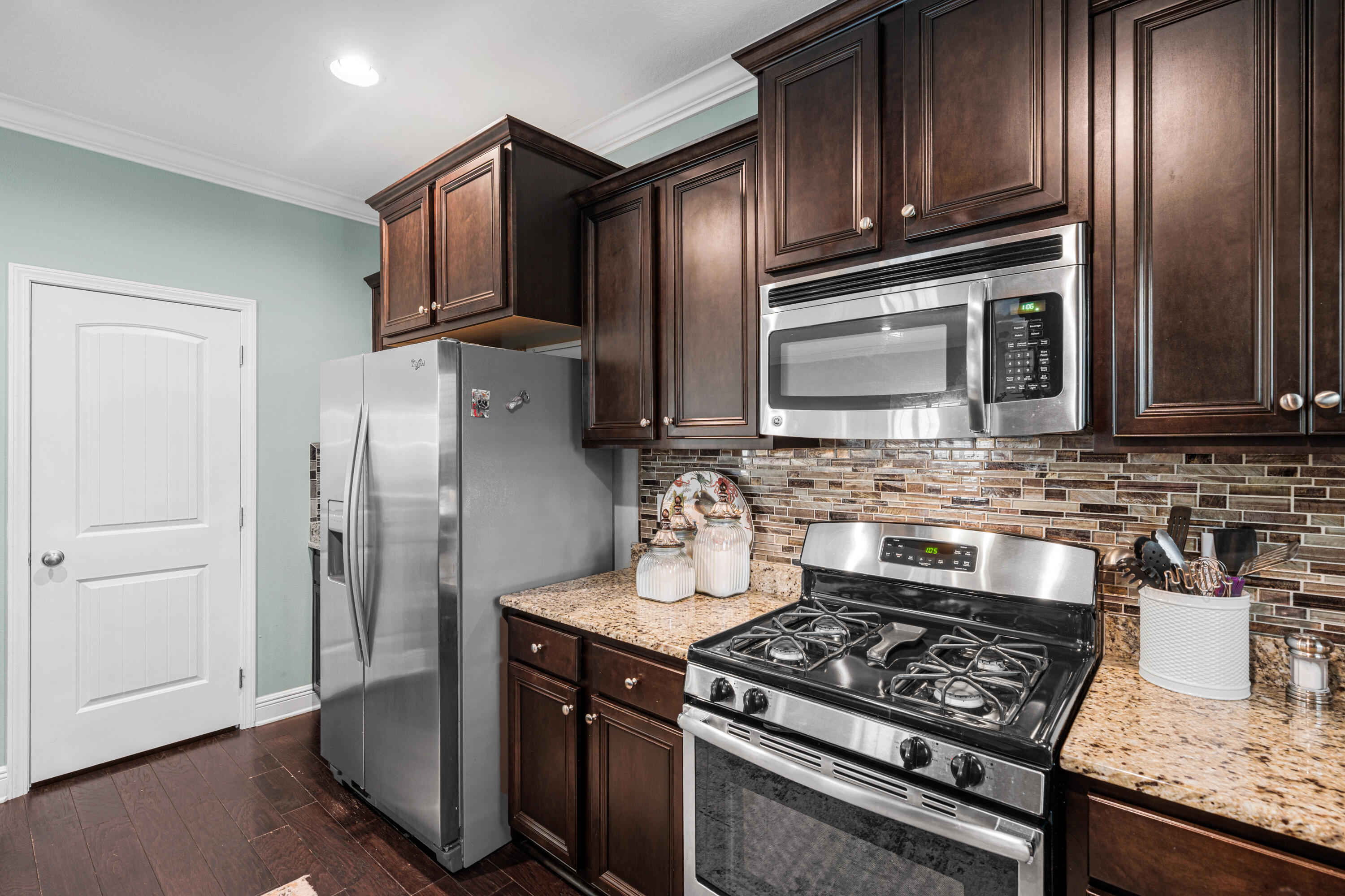 WEST SHORE PLACE - Residential
