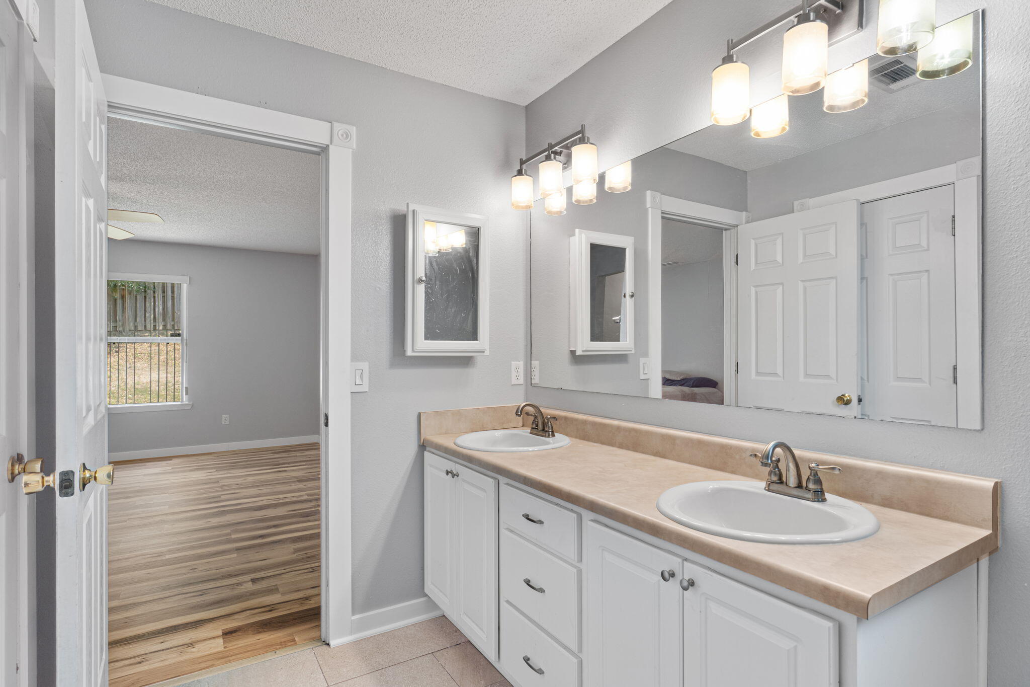 NORTHVIEW ESTATES 7TH ADDN - Residential