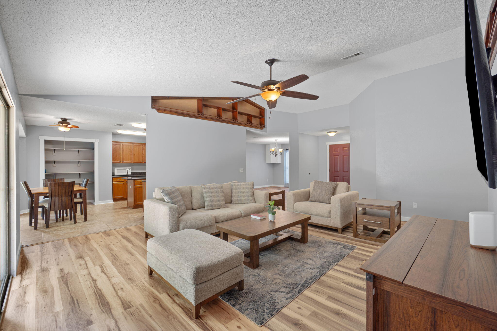 NORTHVIEW ESTATES 7TH ADDN - Residential