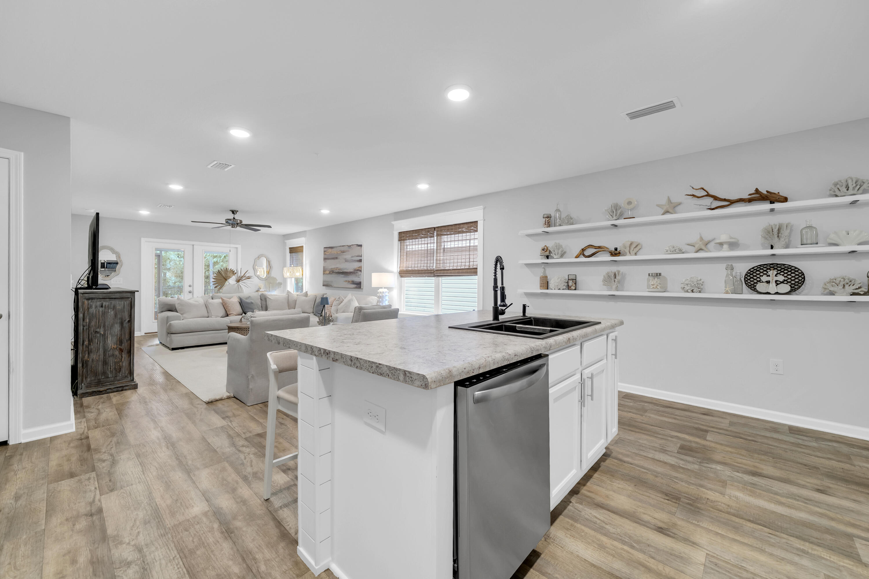 HAMMOCK BAY - Residential