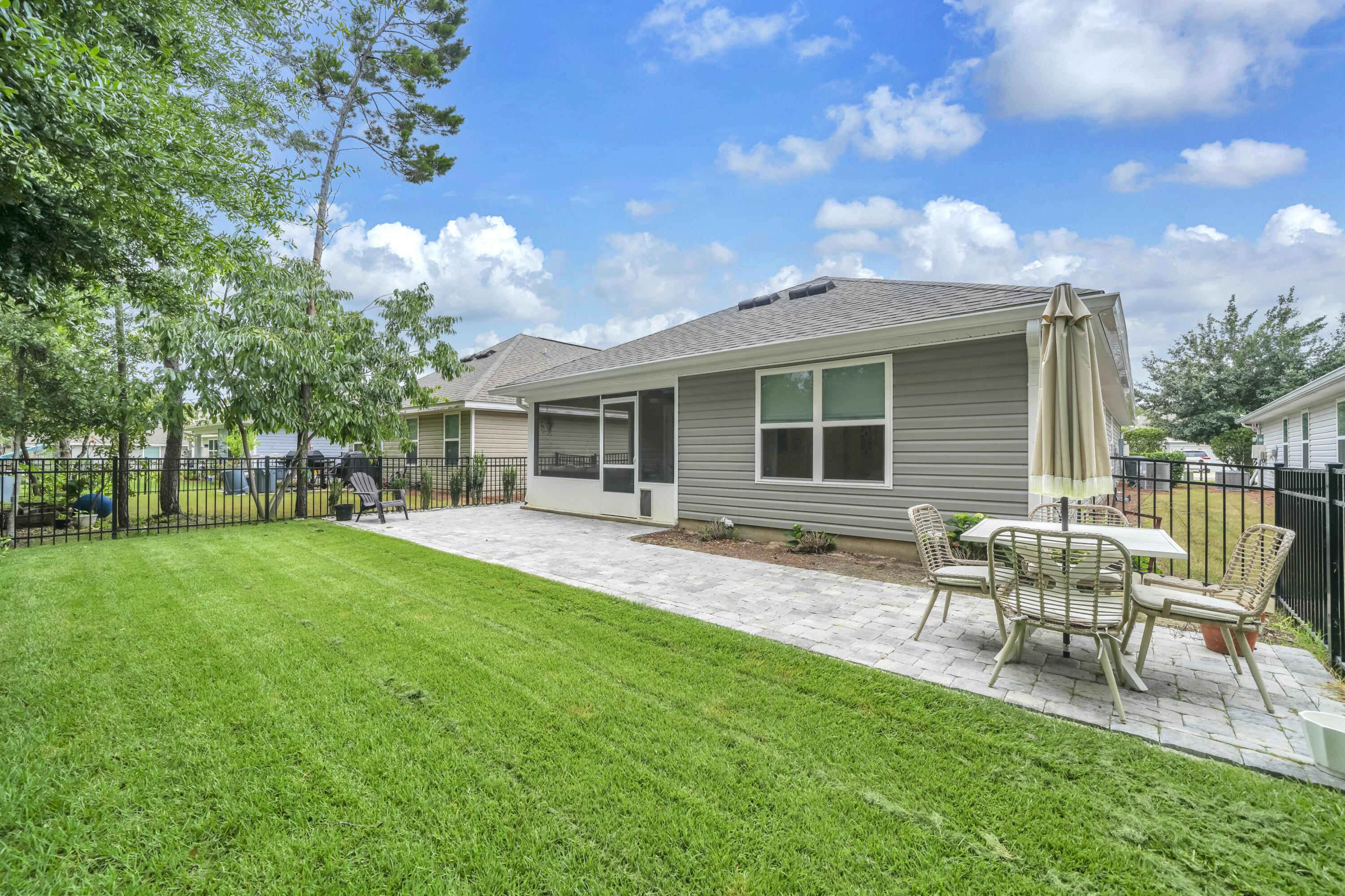 HAMMOCK BAY - Residential