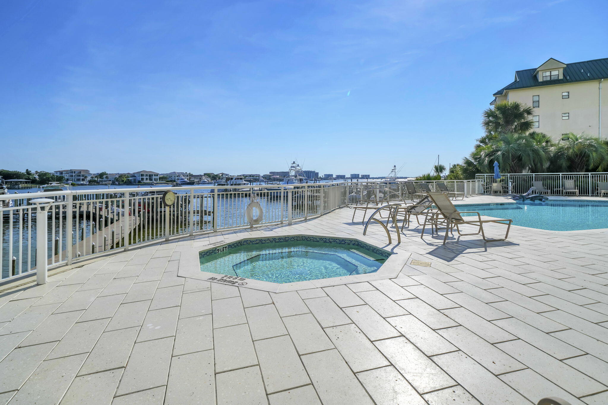 GRAND HARBOR - Residential