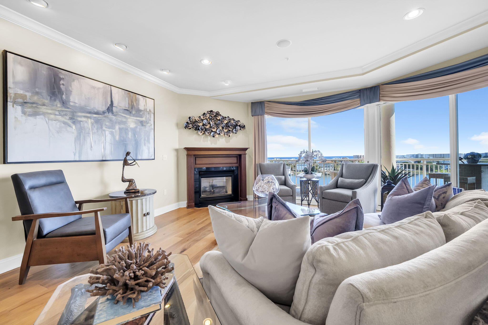 GRAND HARBOR - Residential