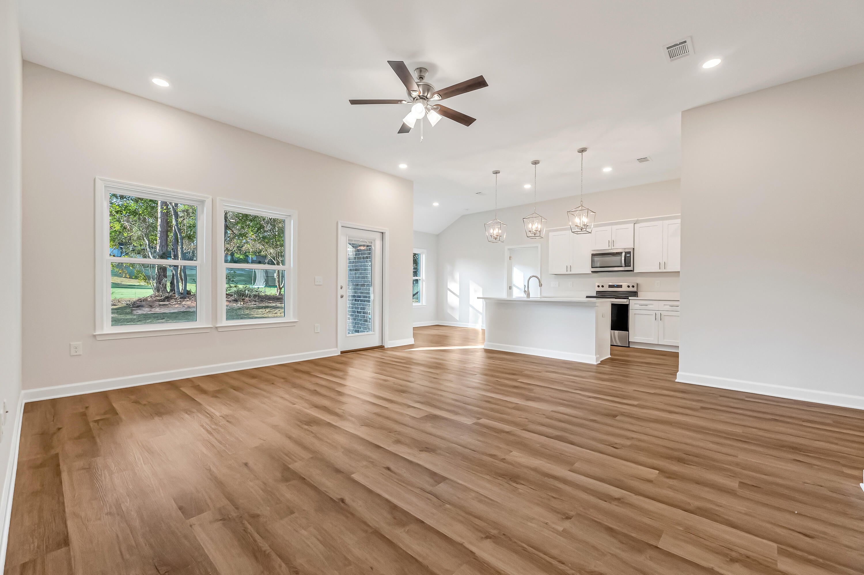 FOXWOOD ESTATES 1 - Residential
