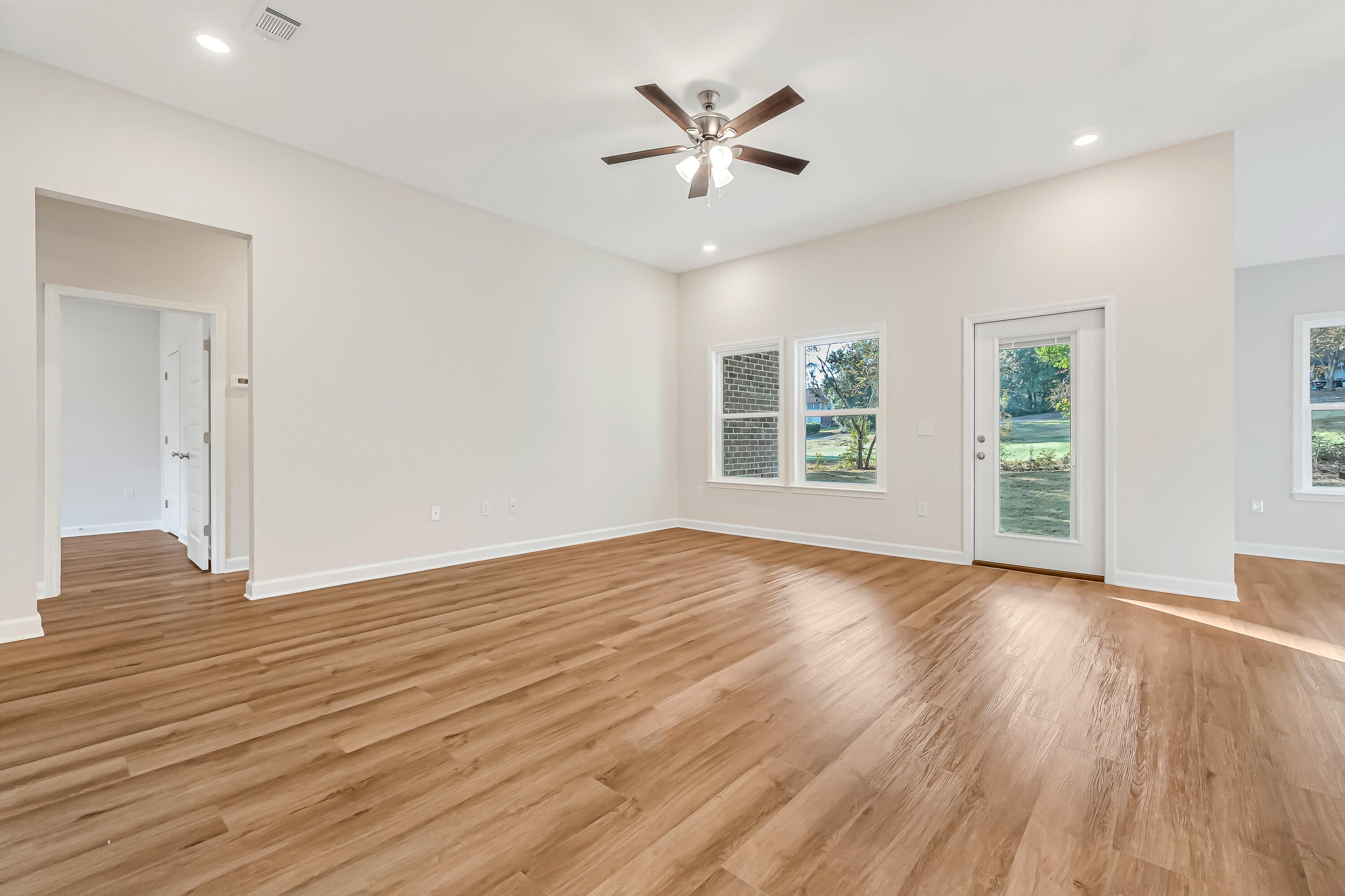 FOXWOOD ESTATES 1 - Residential