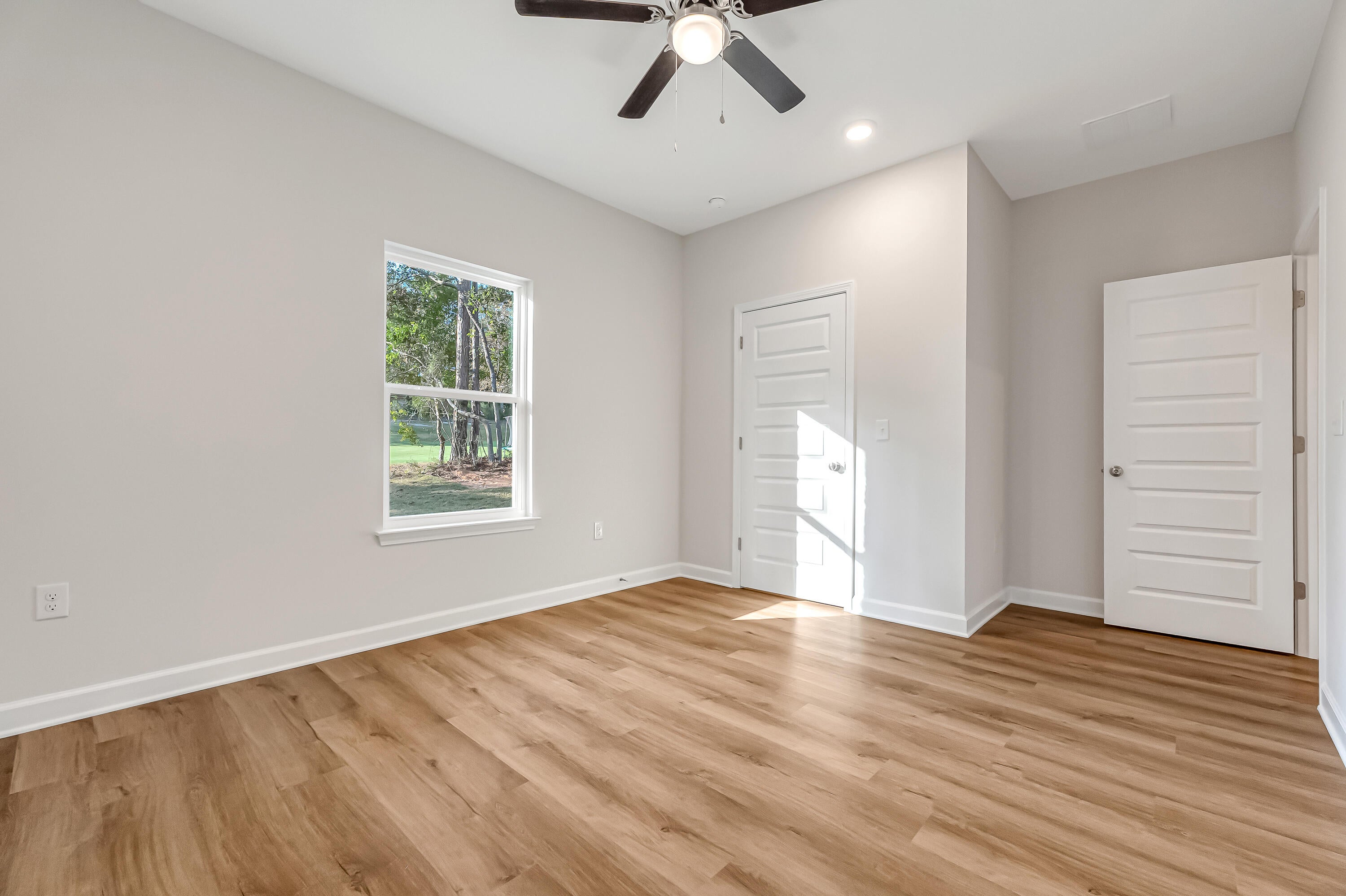 FOXWOOD ESTATES 1 - Residential