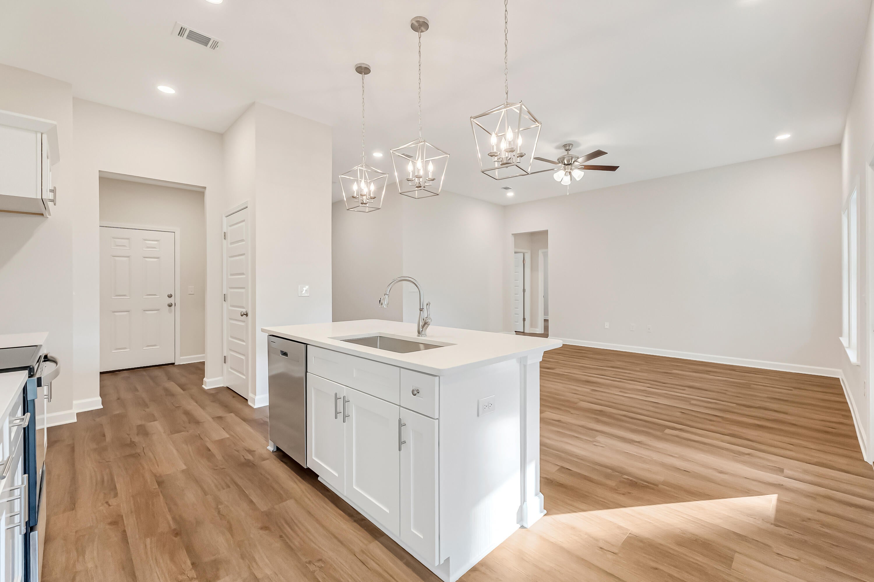 FOXWOOD ESTATES 1 - Residential