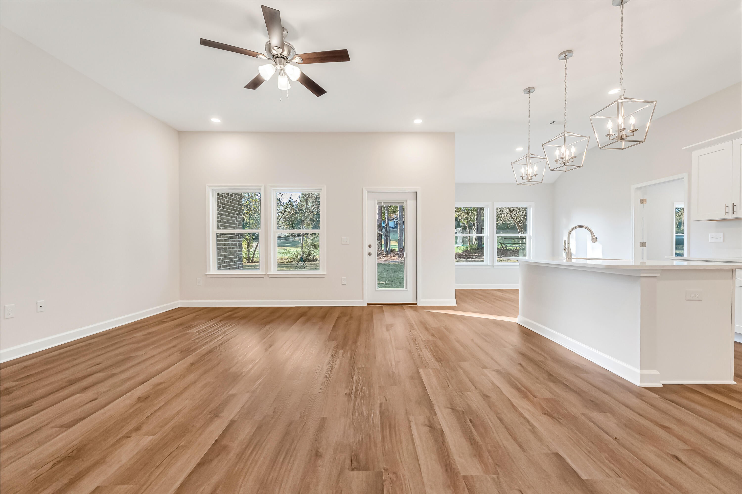 FOXWOOD ESTATES 1 - Residential