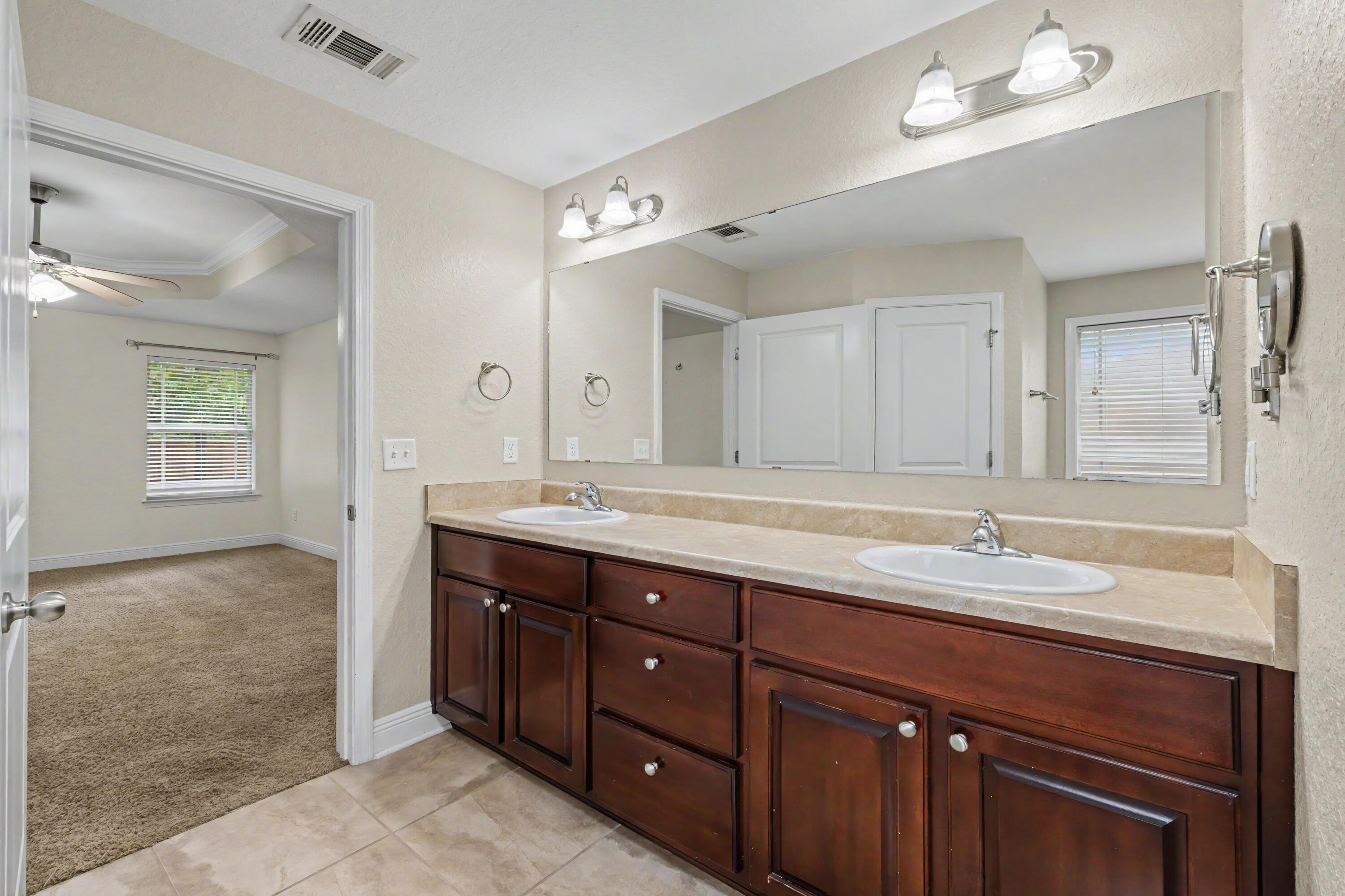 SILVERWOOD ESTATES - Residential