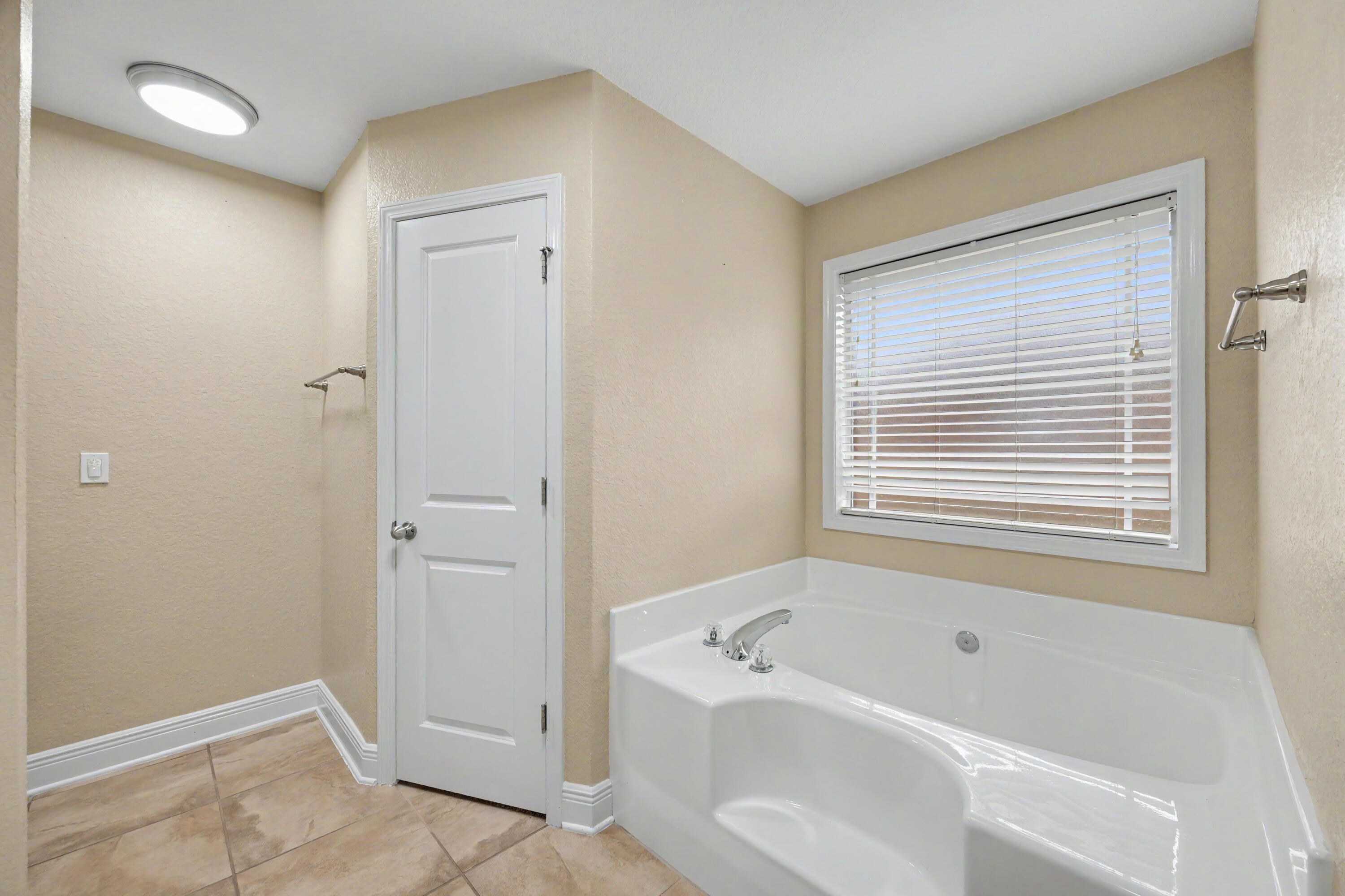 SILVERWOOD ESTATES - Residential