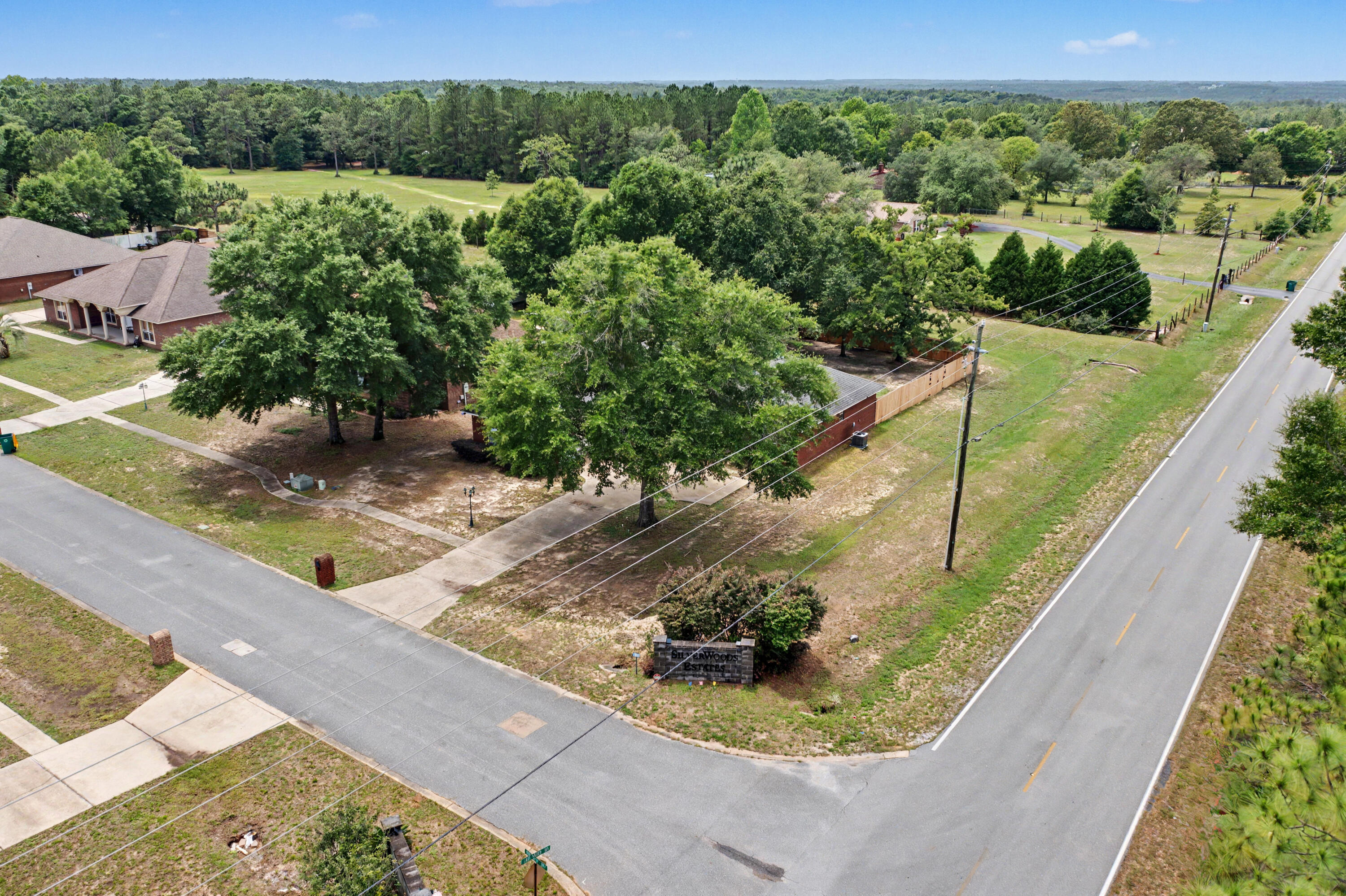SILVERWOOD ESTATES - Residential