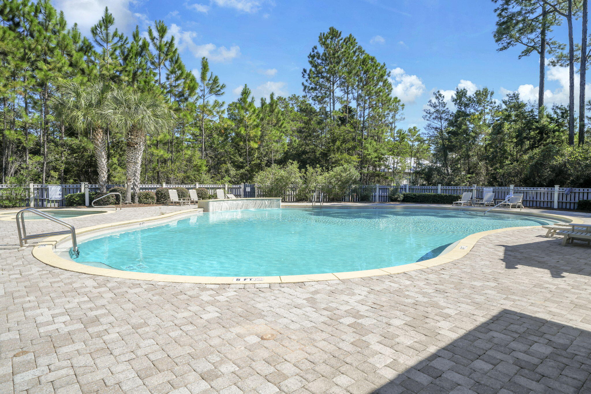 GRAYTON BAYOU - Residential