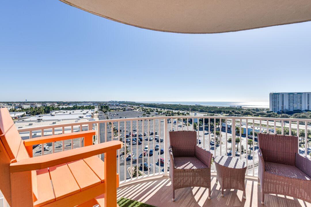 THE PALMS OF DESTIN - Residential