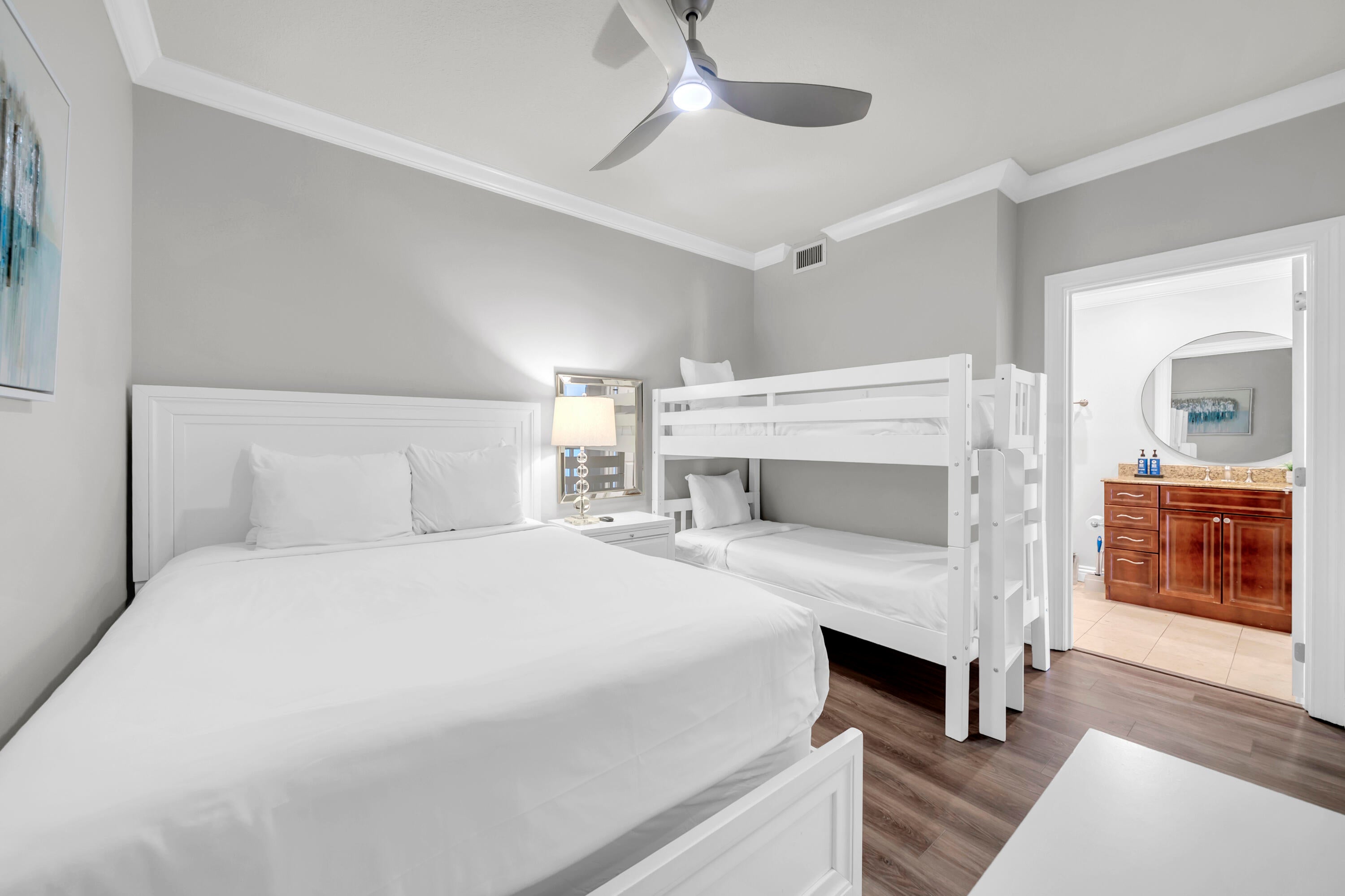 EMERALD GRANDE - Residential