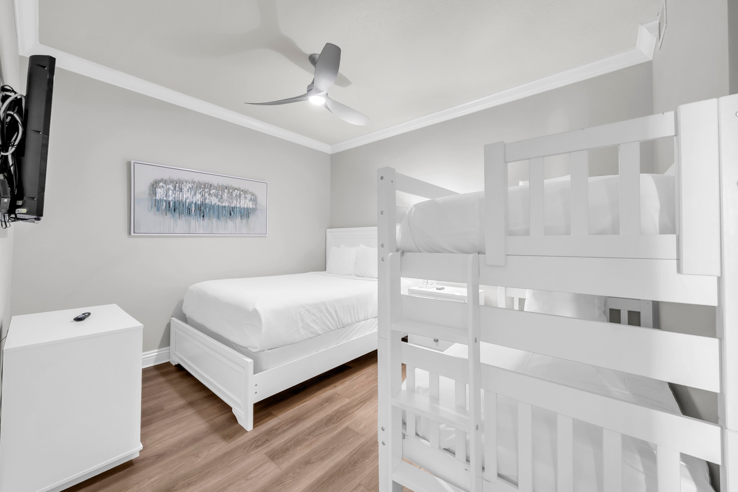 EMERALD GRANDE - Residential