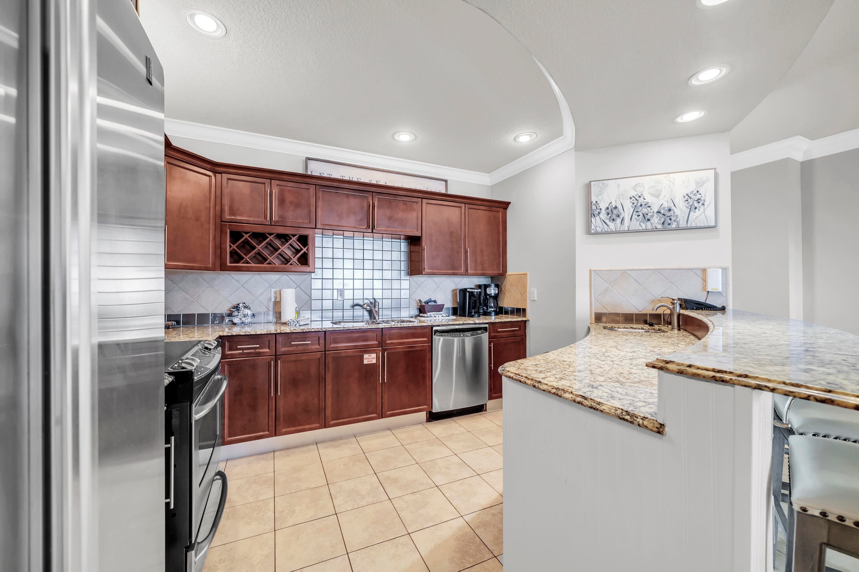 EMERALD GRANDE - Residential