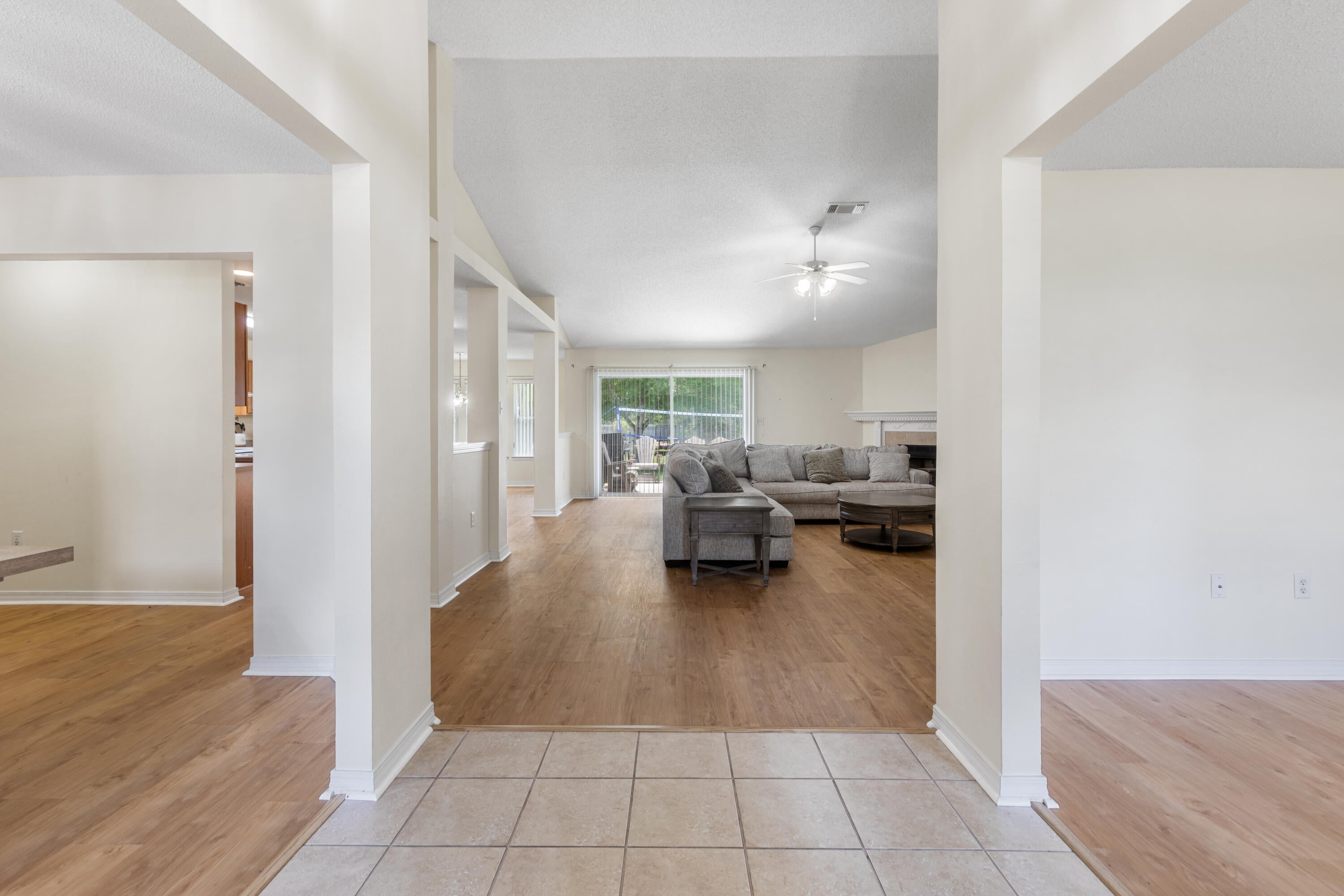 ASHBERRY WOODS - Residential