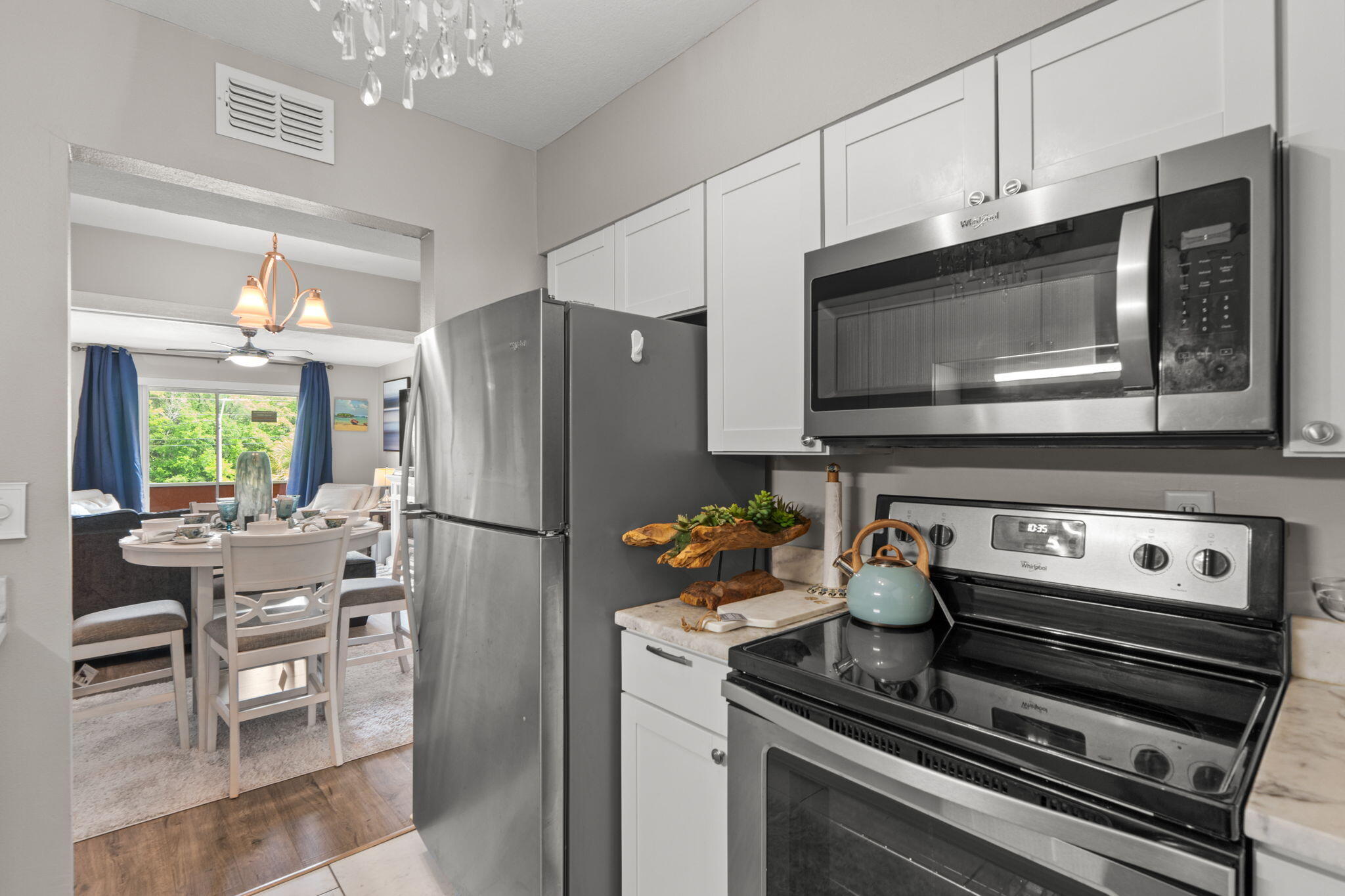CEDARS CONDO - Residential