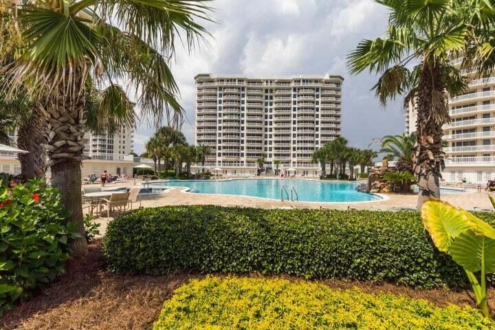 ST. LUCIA AT SILVER SHELLS - Residential