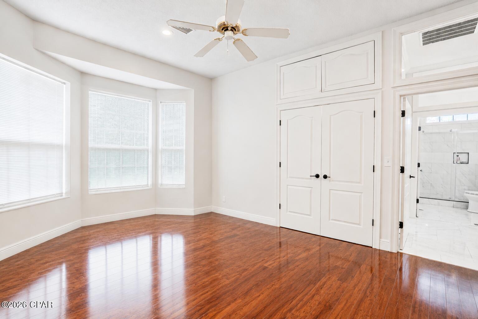 COLONY CLUB HARBOUR PH 1 - Residential